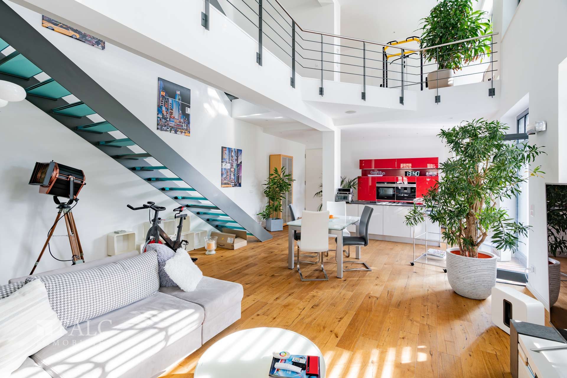 Loft EG