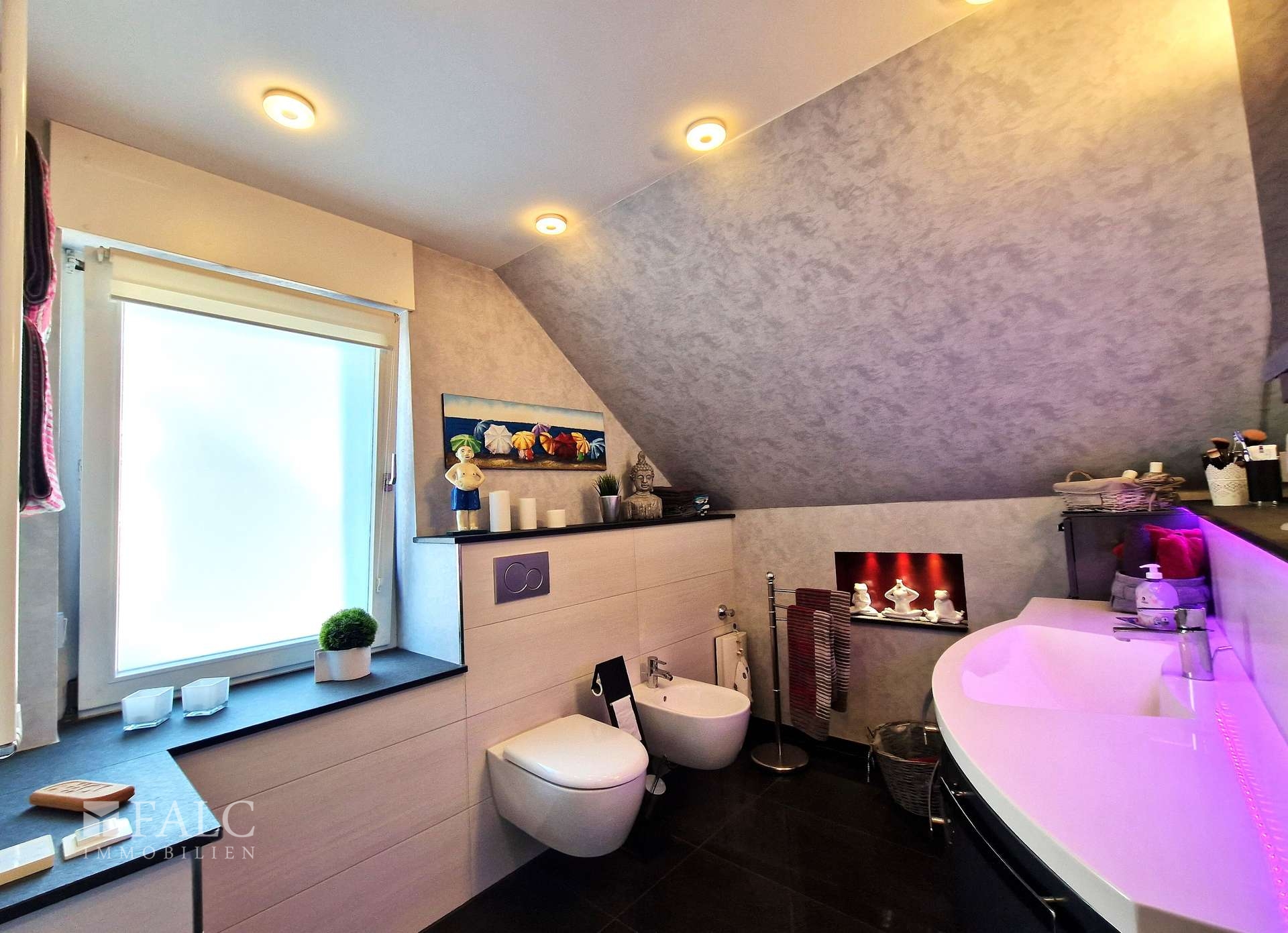 Badezimmer Dachgeschoss