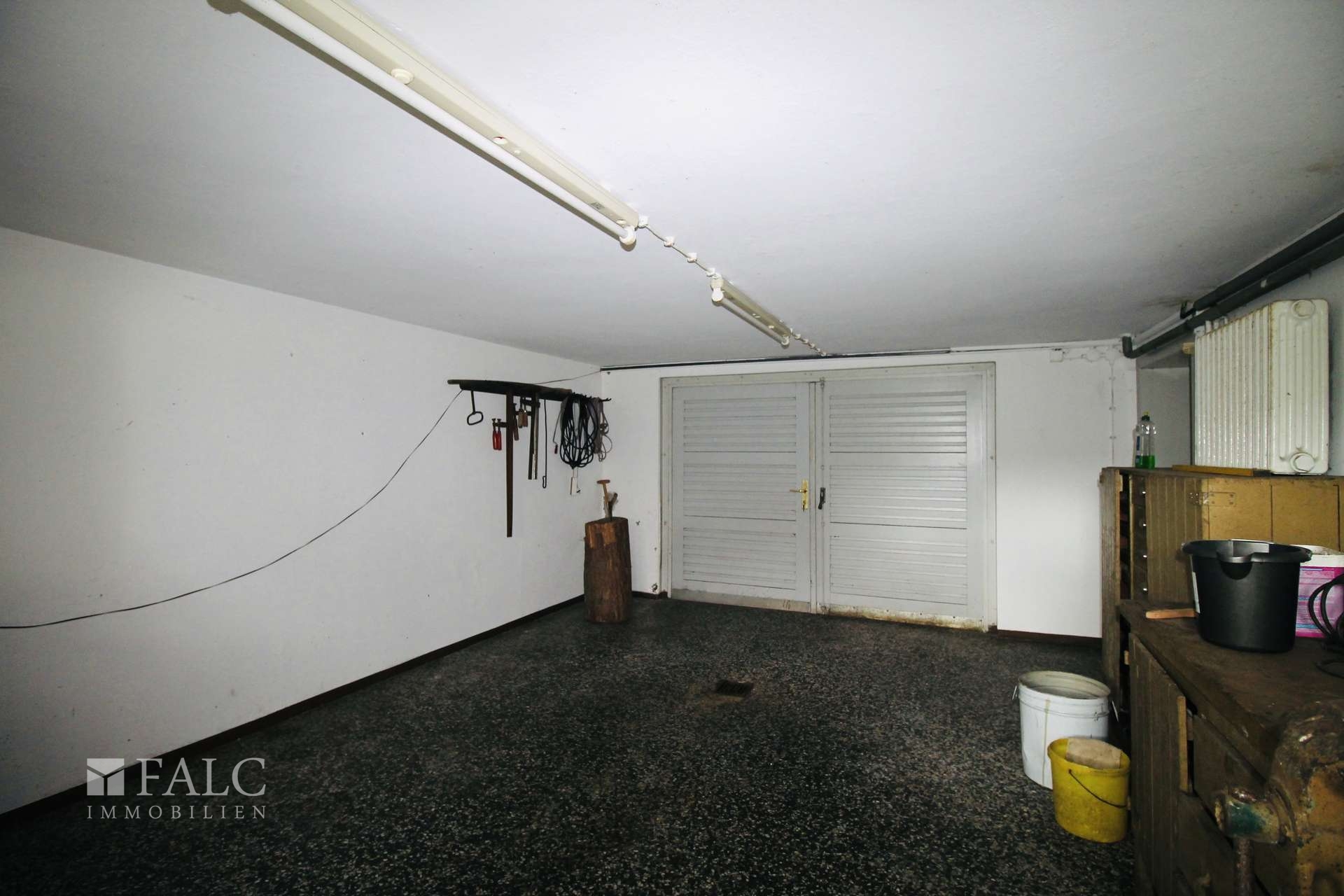 Garage I