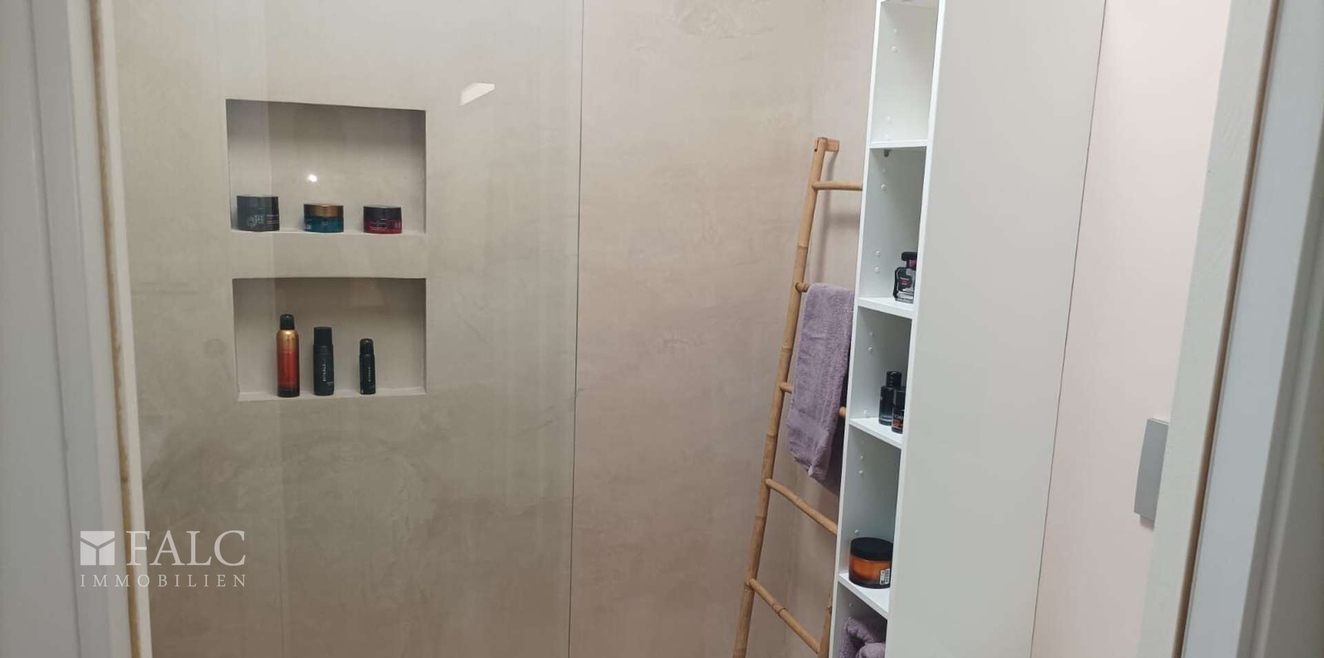 2. Bad / Dusche 