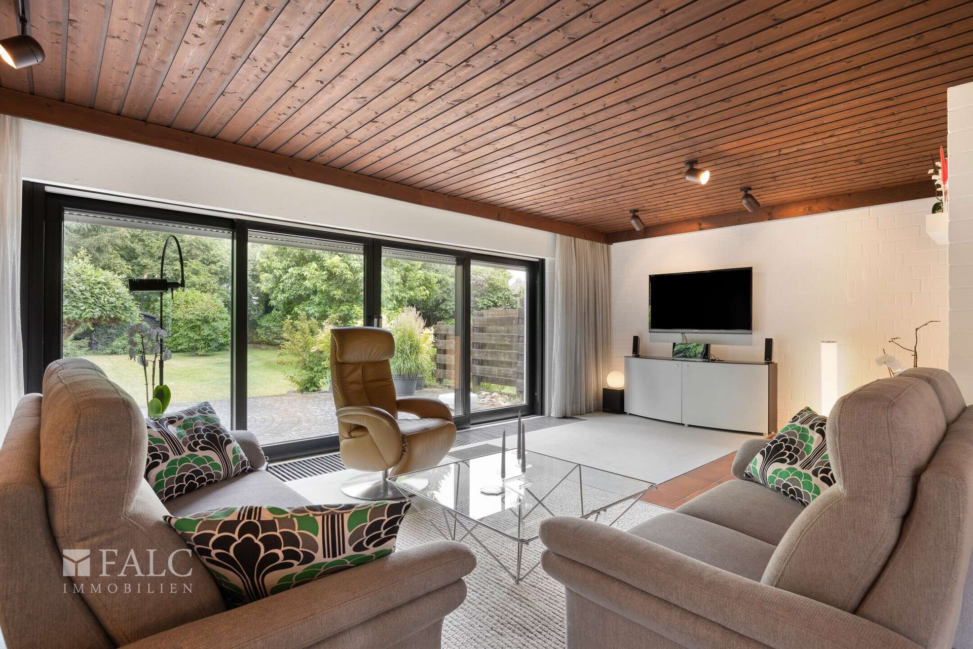 Wohnzimmer Gartensicht