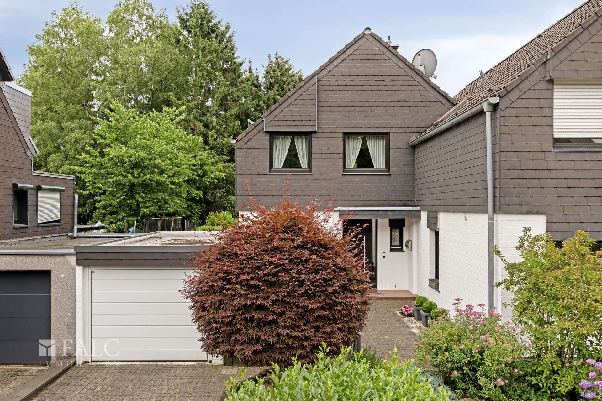 Hausansicht Straßenseite