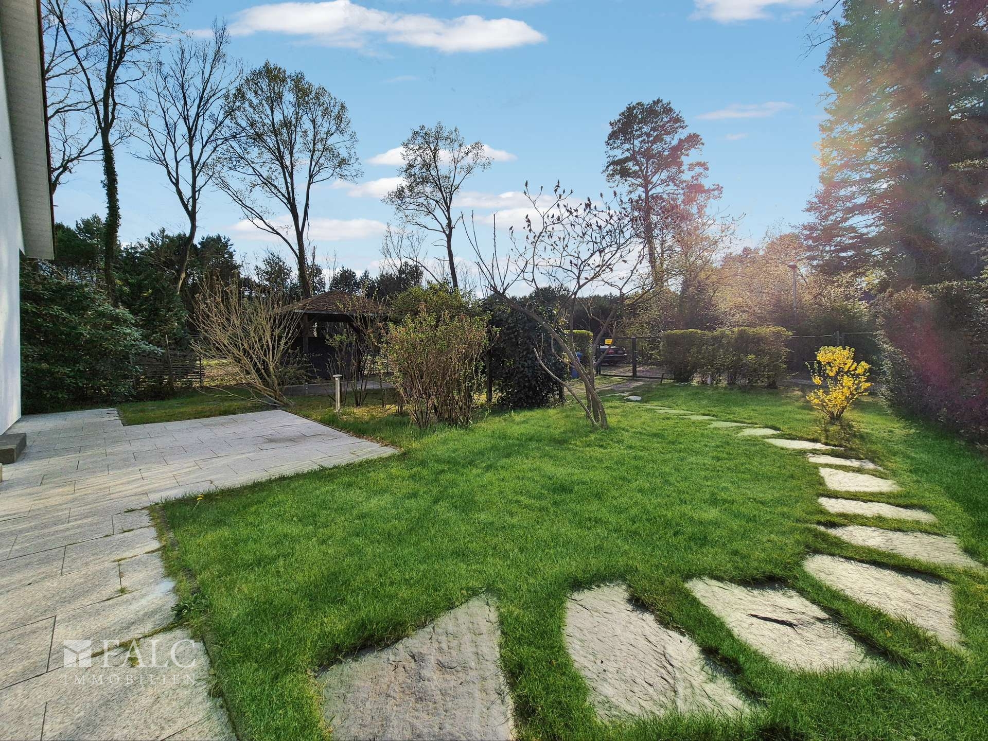 Garten mit Westausrichtung