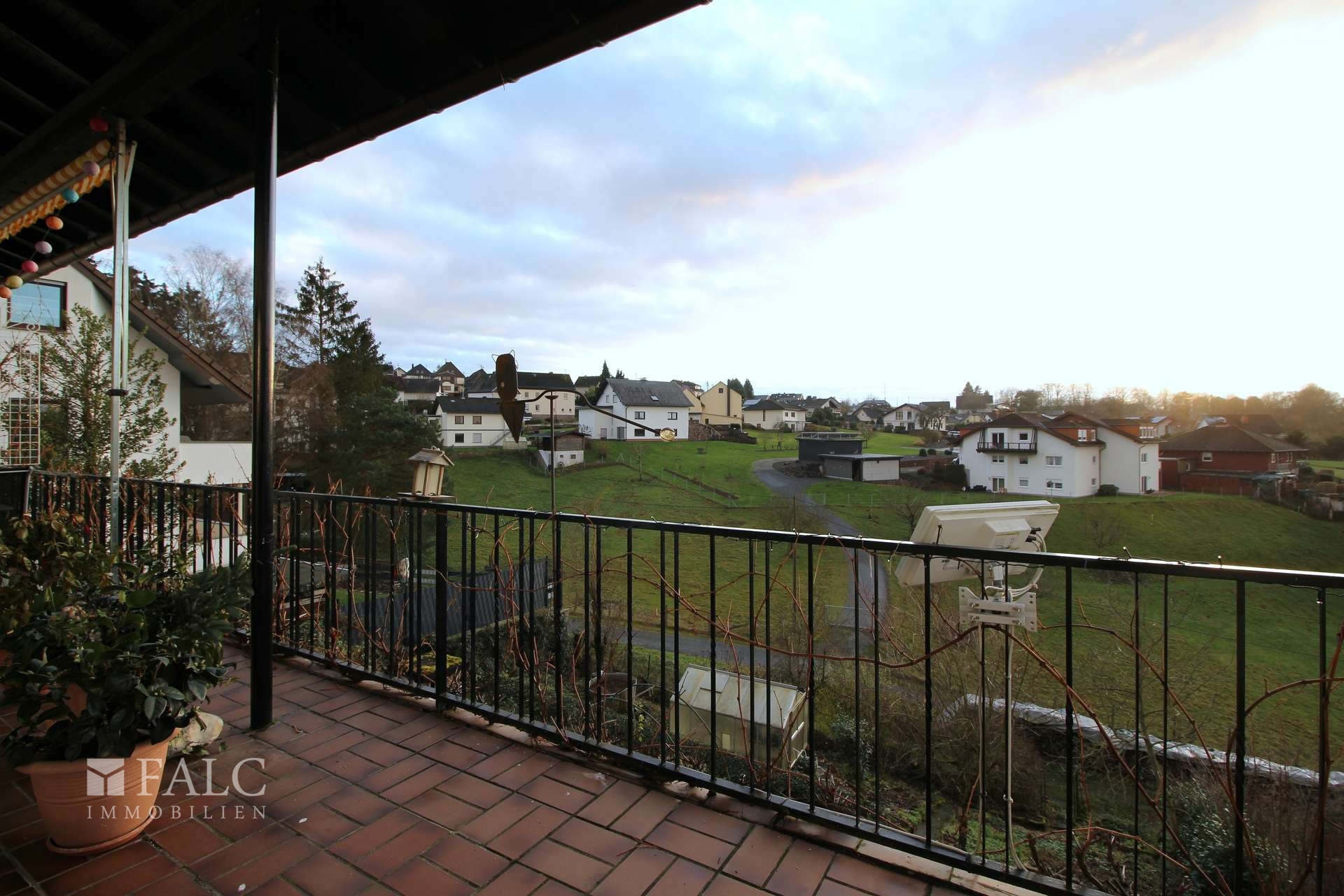 Balkon EG
