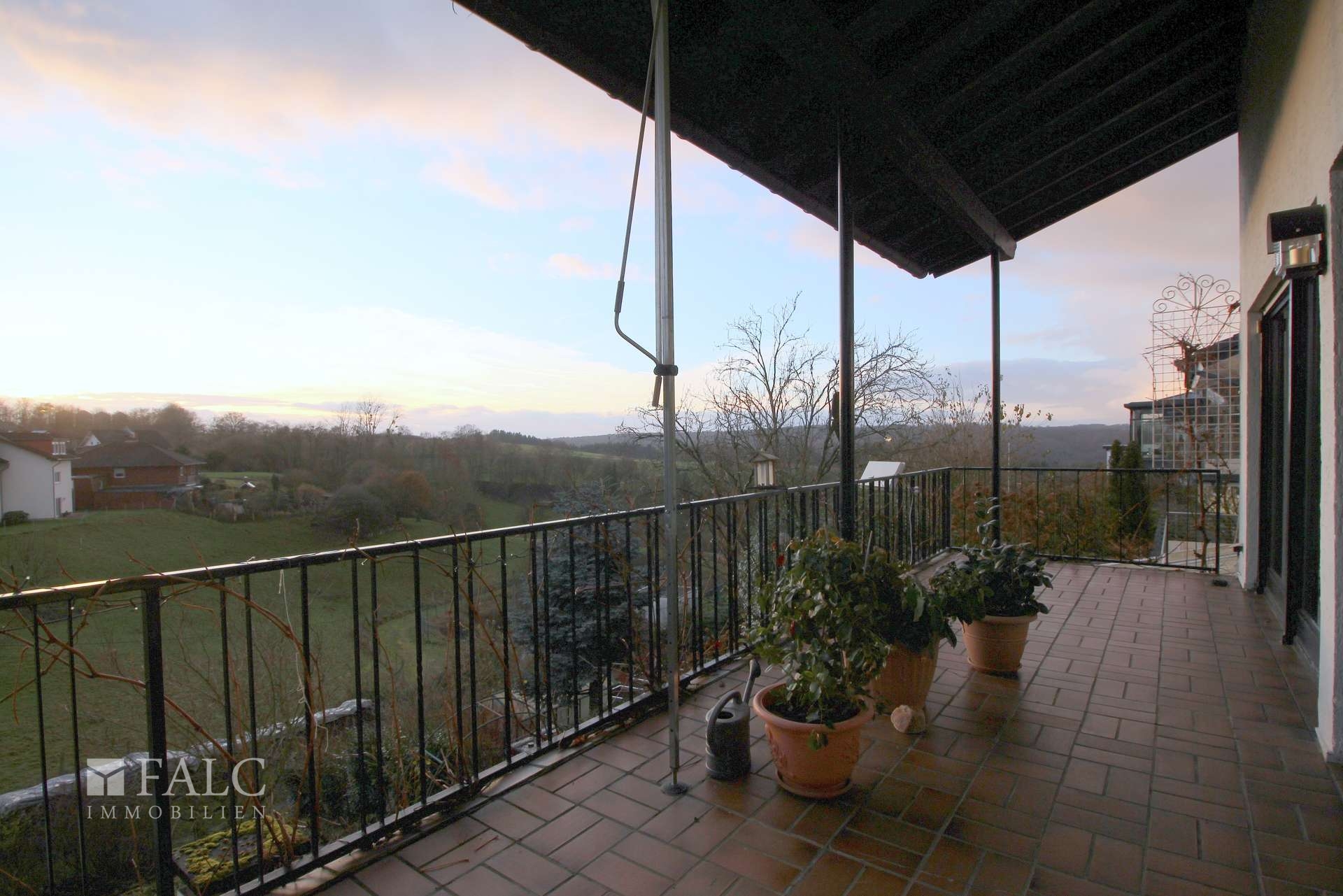 Balkon EG