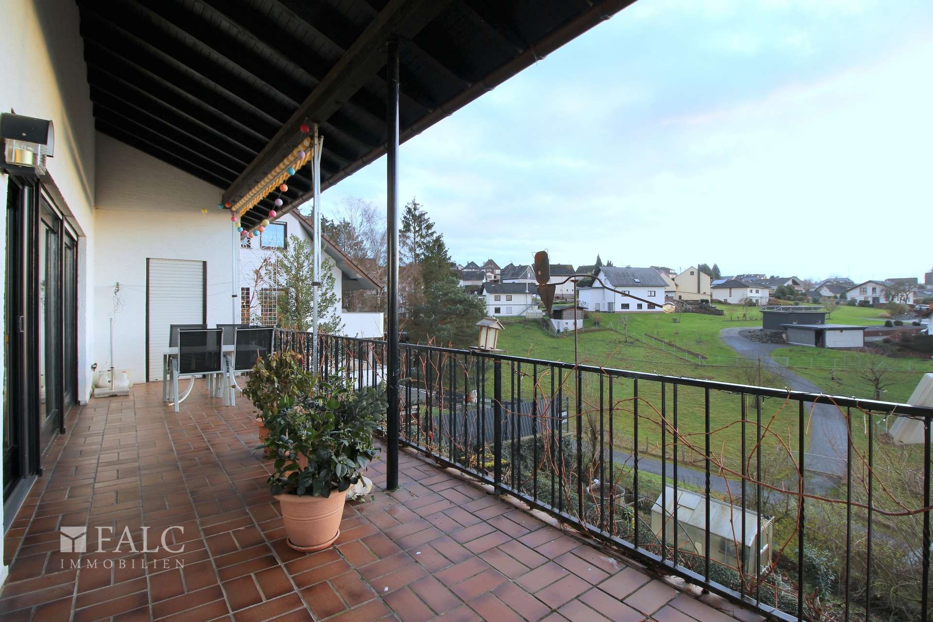 Balkon EG