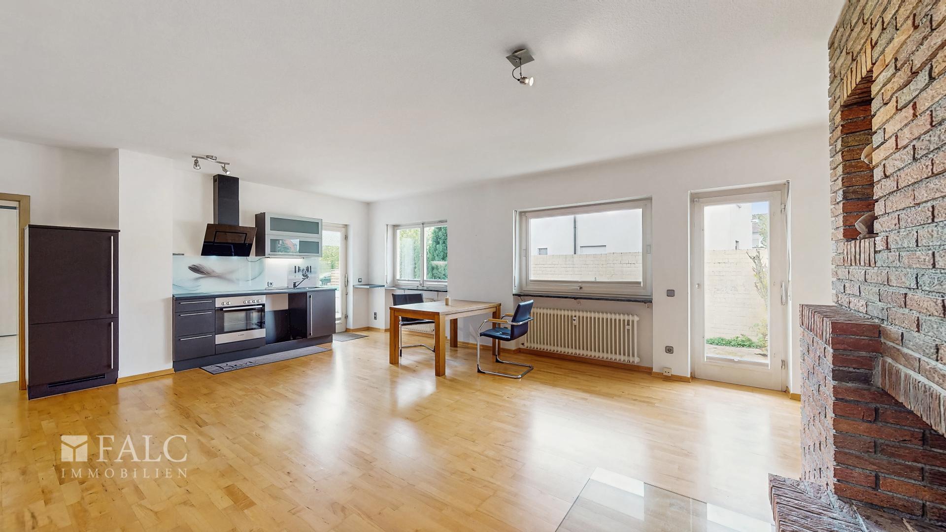 Wohnzimmer EG 4-Zi-Whg.