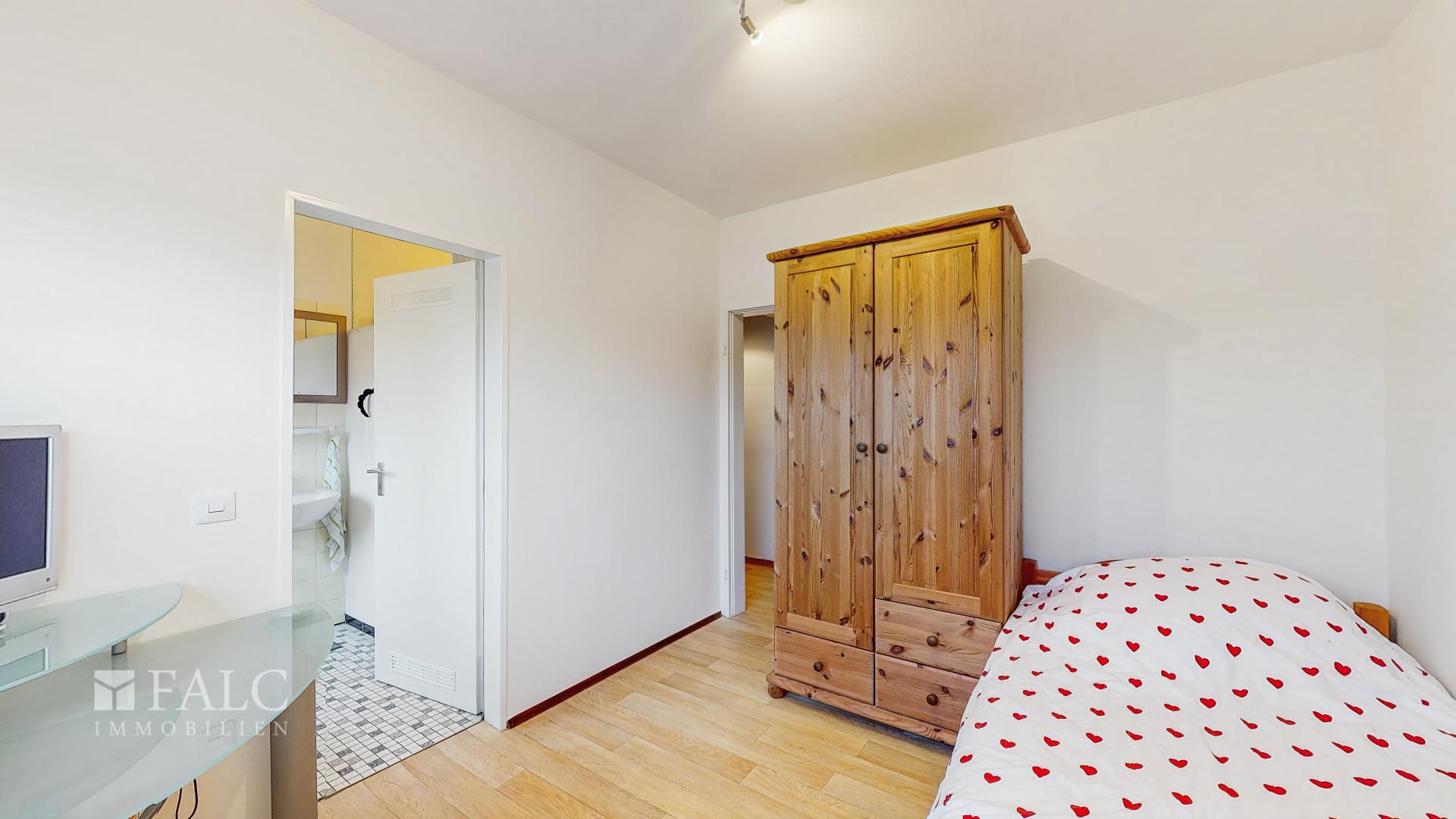 Schlafzimmer OG 1-Zi-Whg.