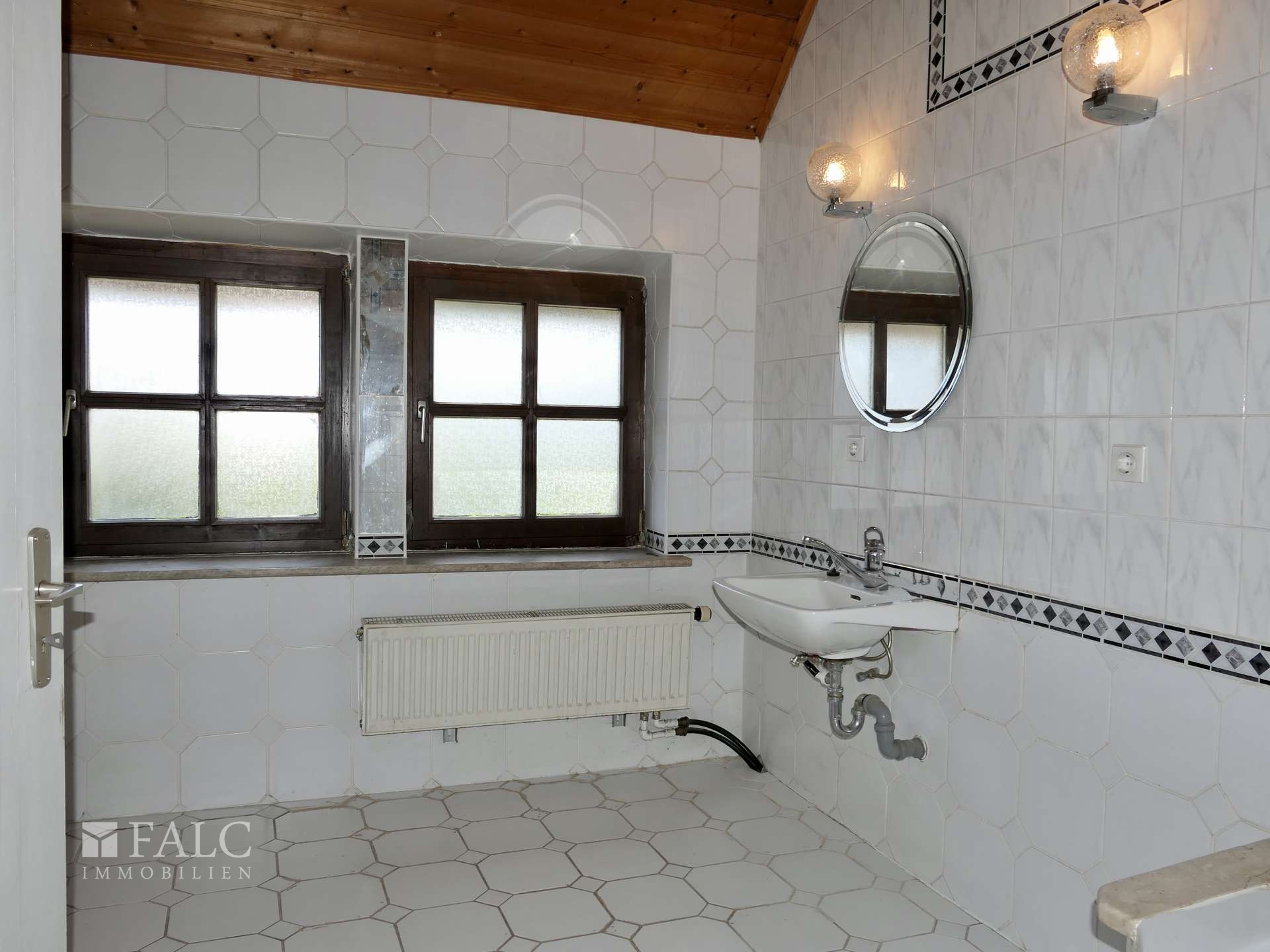 OG: Badezimmer
