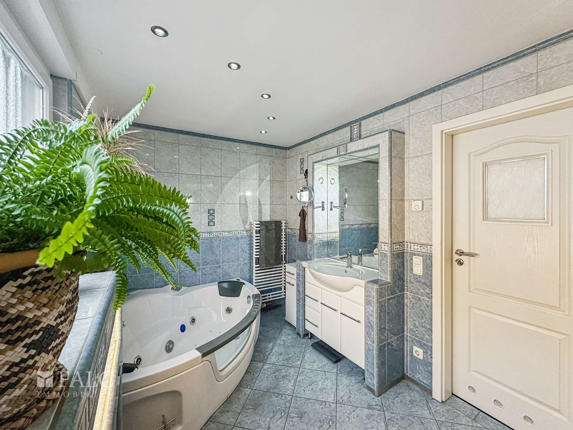 Badezimmer im Obergeschoss