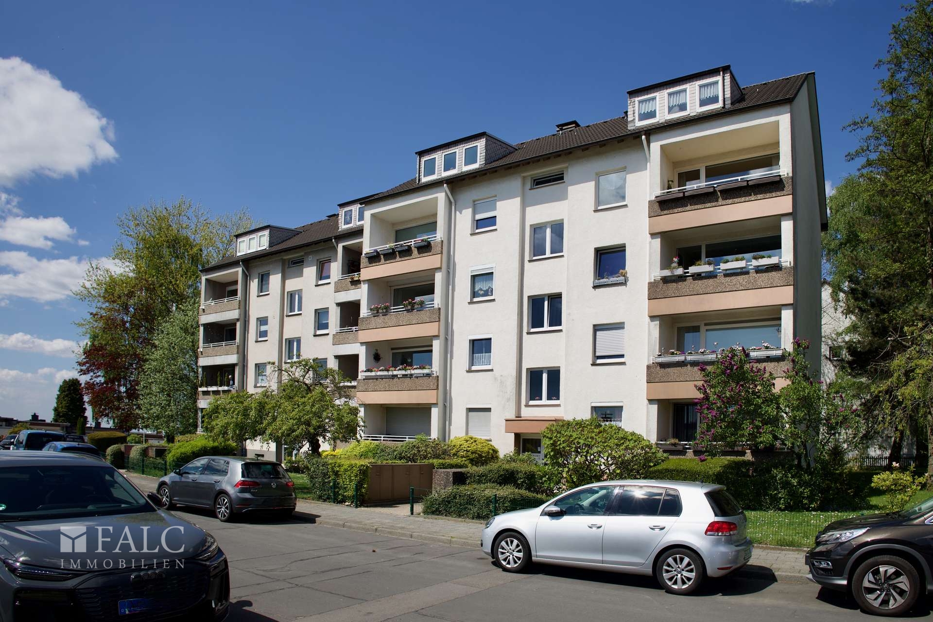 Straßenansicht