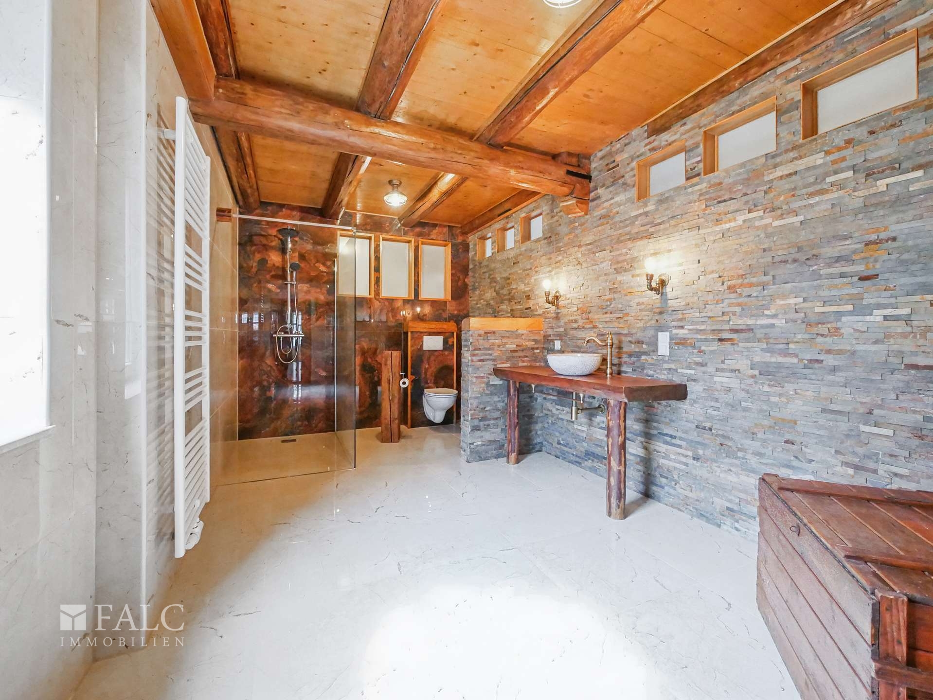 Loft-Hauptbad