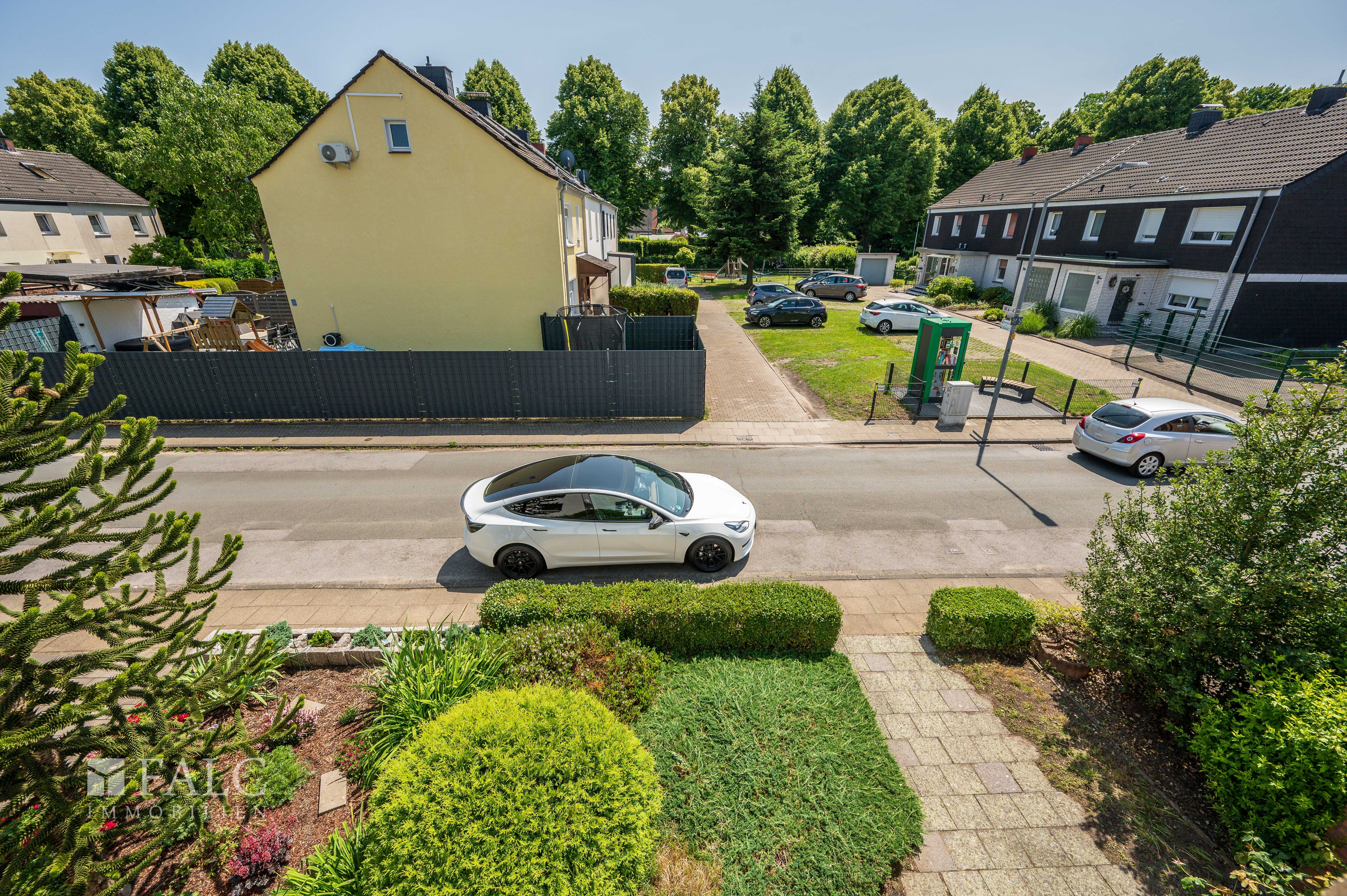 Aussicht Schlafzimmer (Straßenseite)