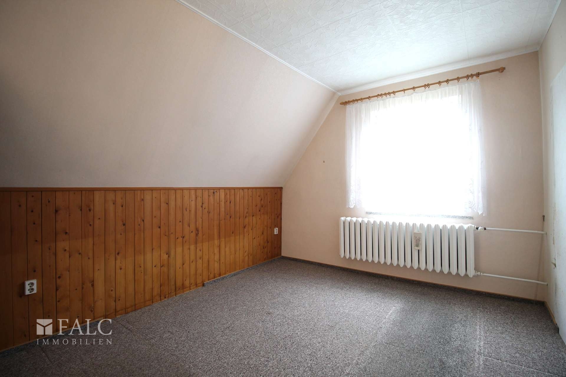 Schlafzimmer DG