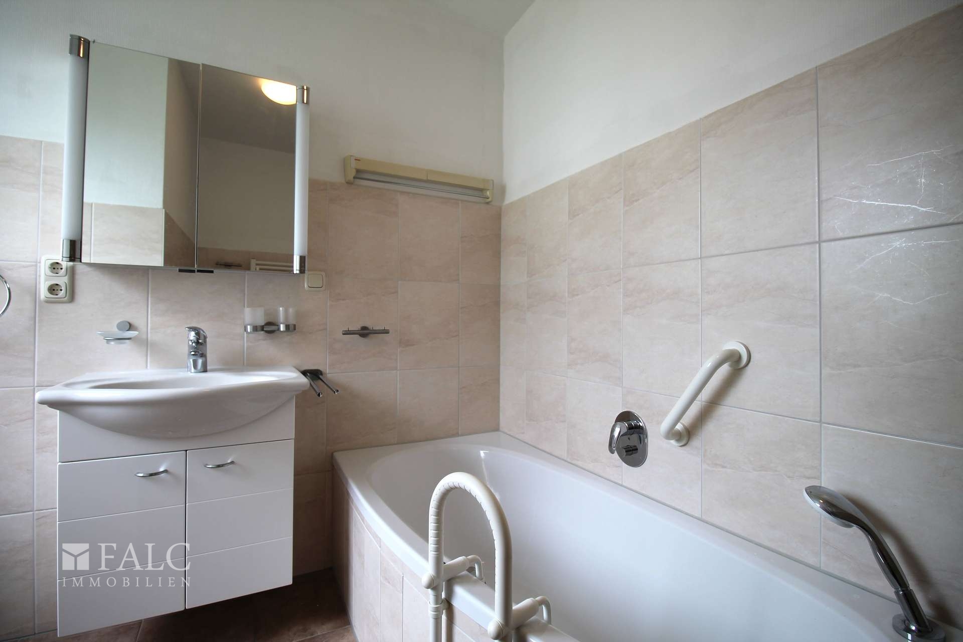 Badezimmer EG