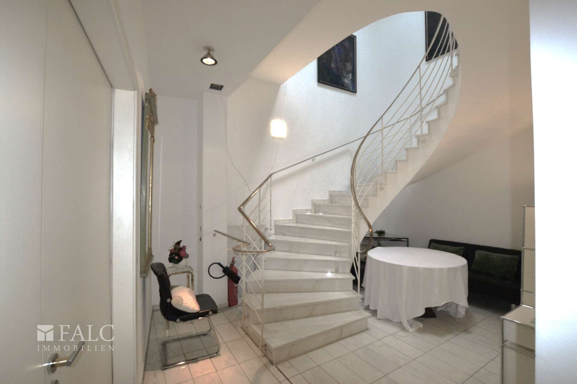 Wendeltreppe UG