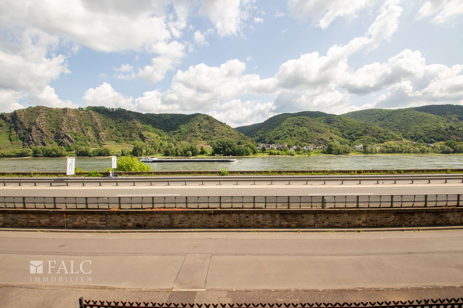 Aussicht vom Balkon