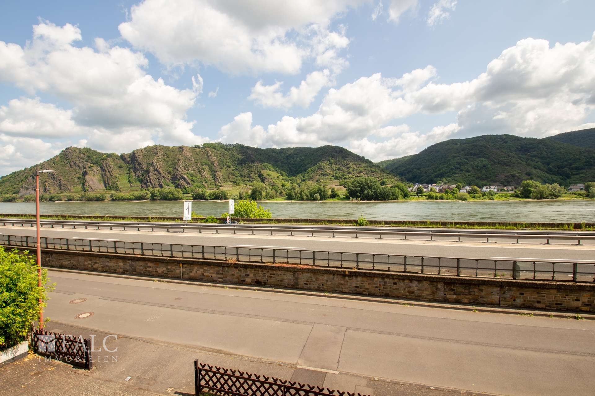 Aussicht vom Balkon