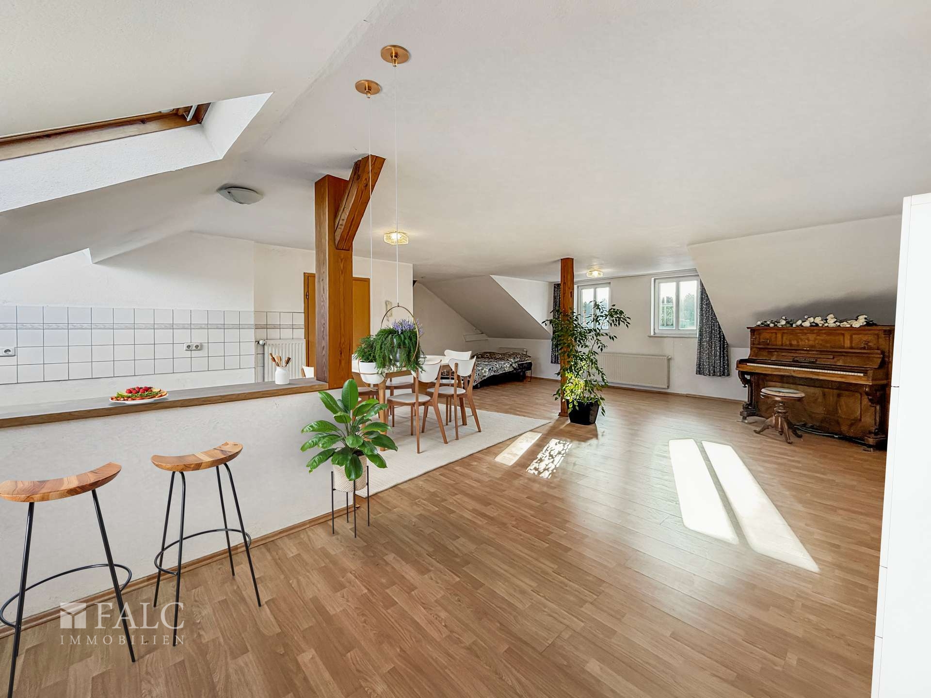 Einliegerwohnung (Einrichtung teilweise digital)