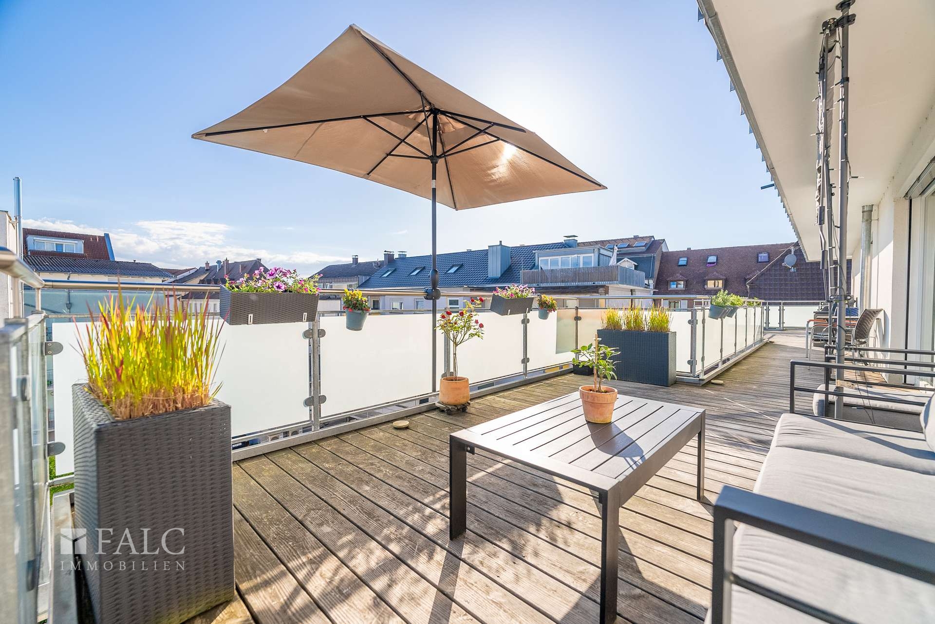 Sonnige Terrasse