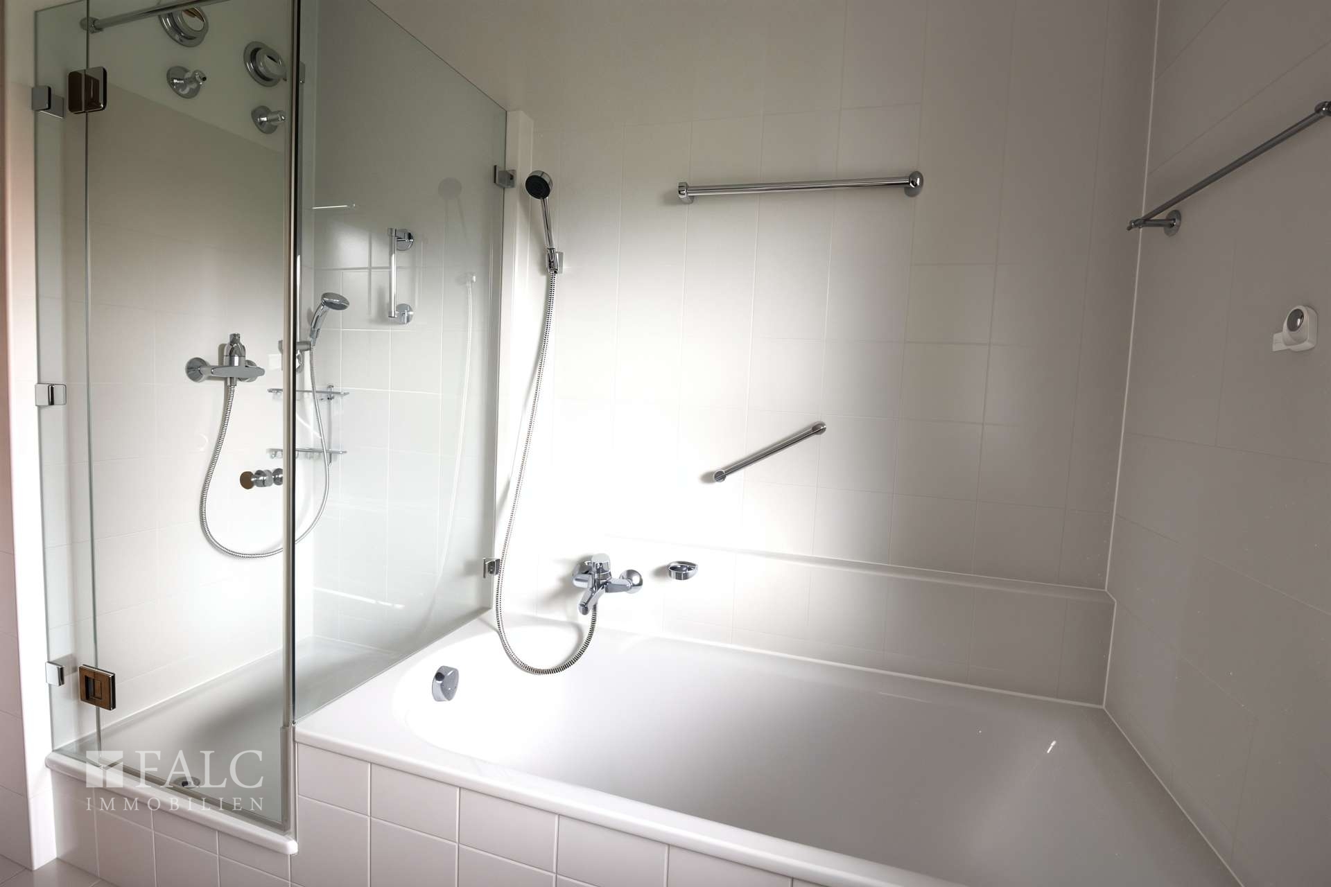 Bad Dusche
