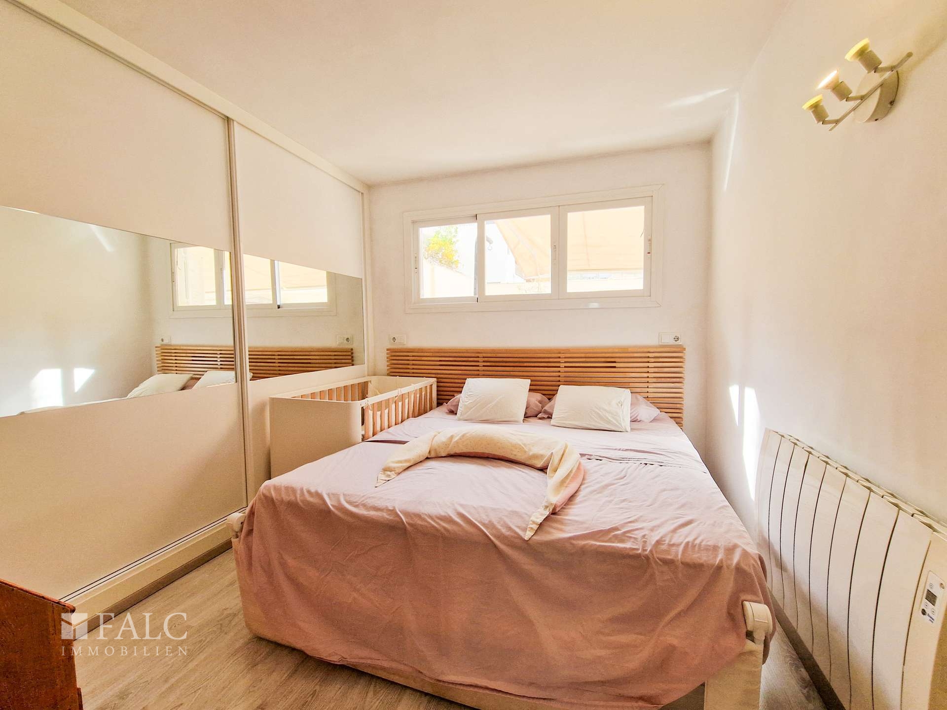 Schlafzimmer 1