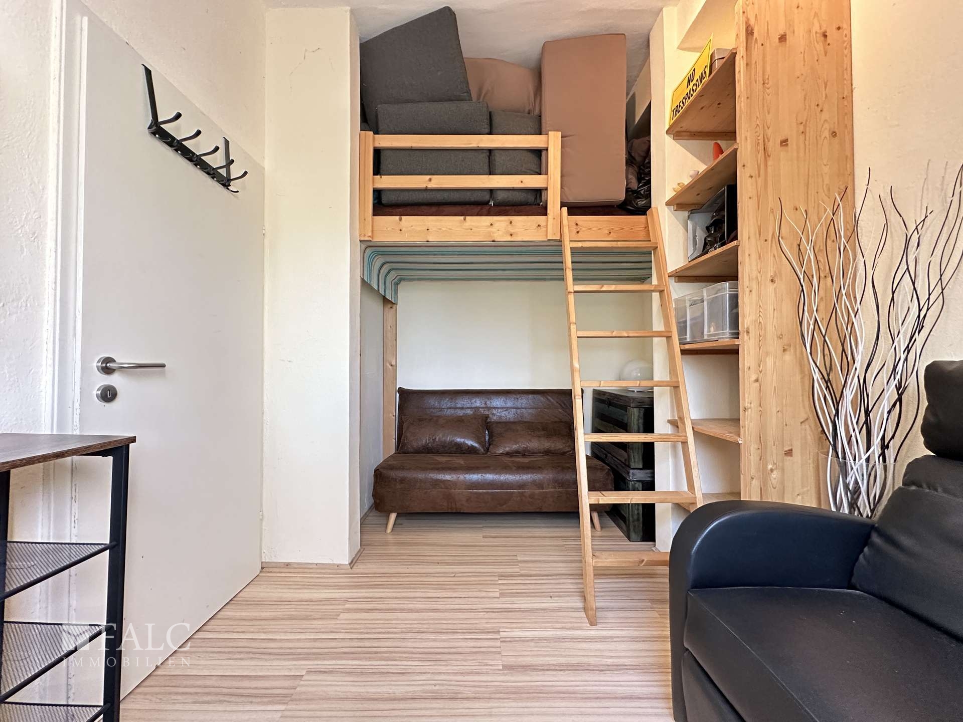 Buero/Kind
