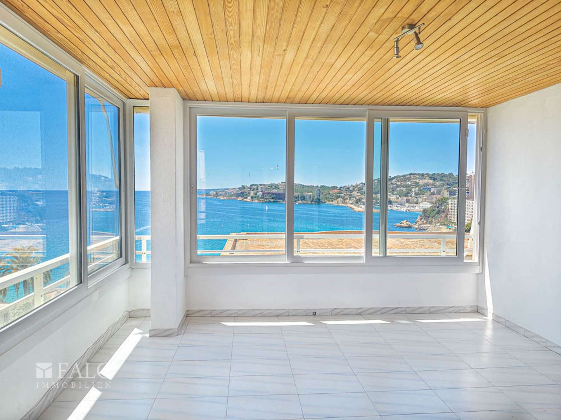 Terrasse mit Meerblick