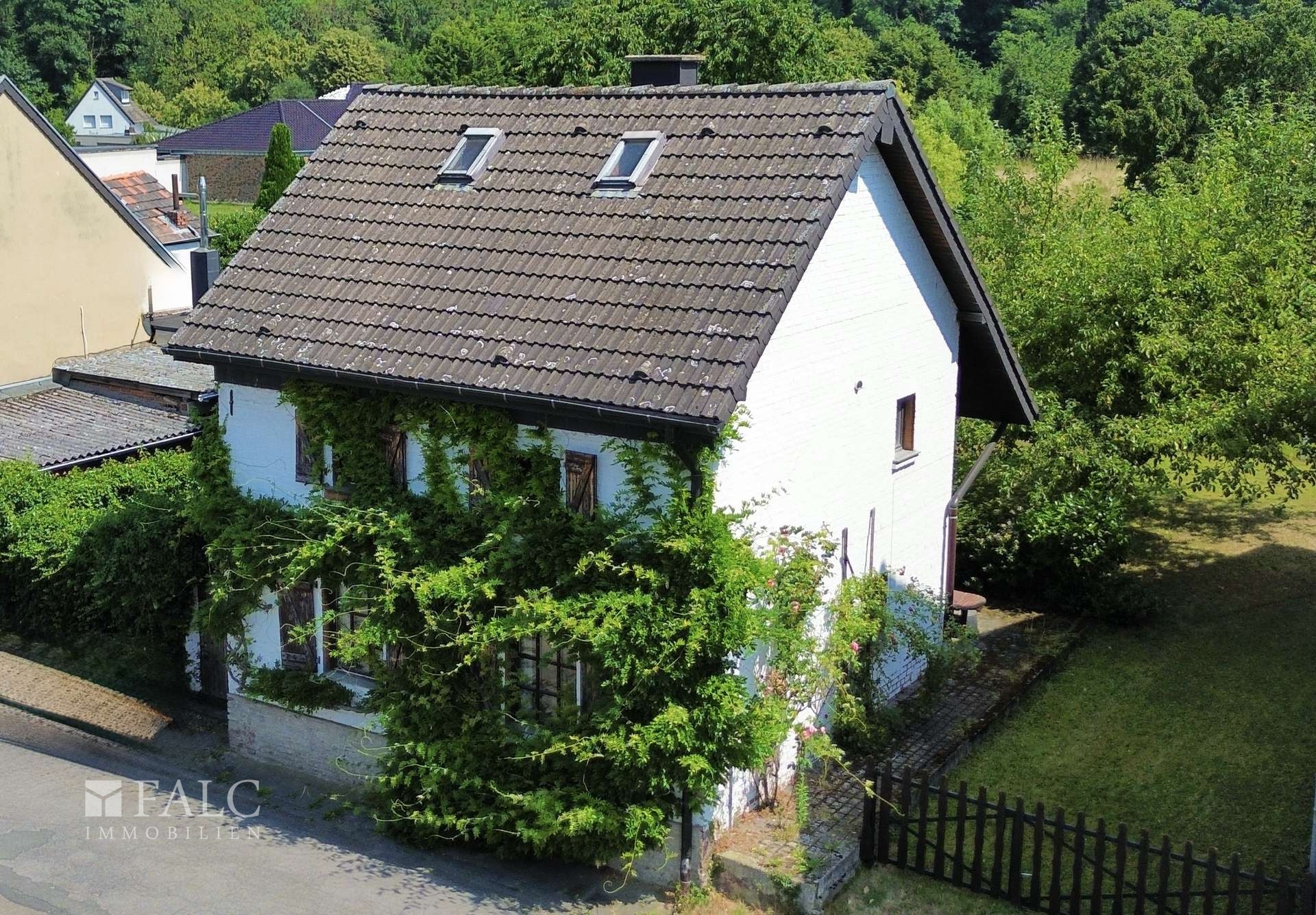 Außenansicht Haus seitlich