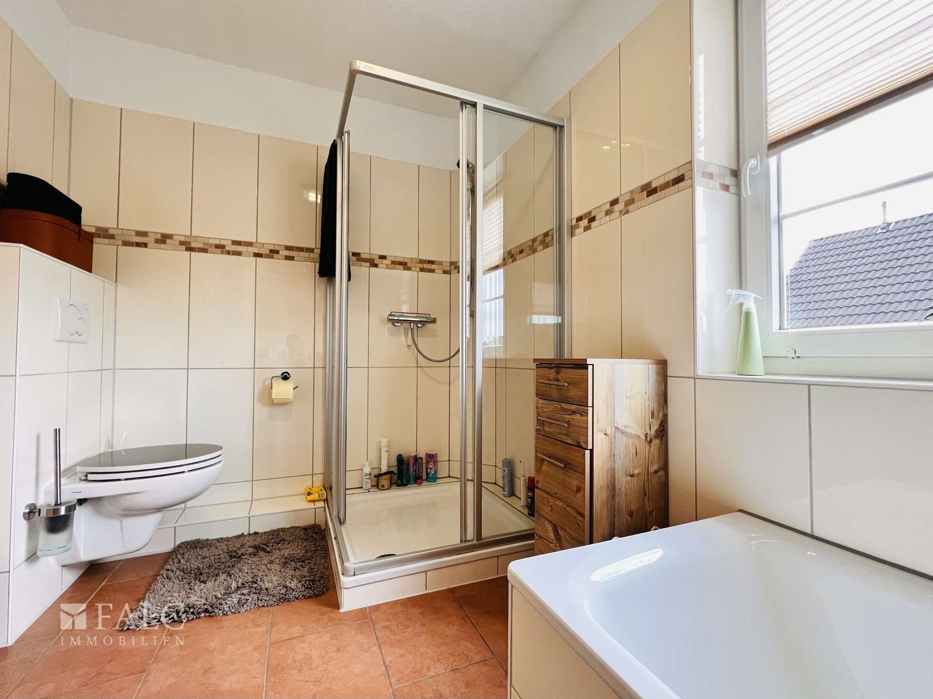 Badezimmer WE II OG I