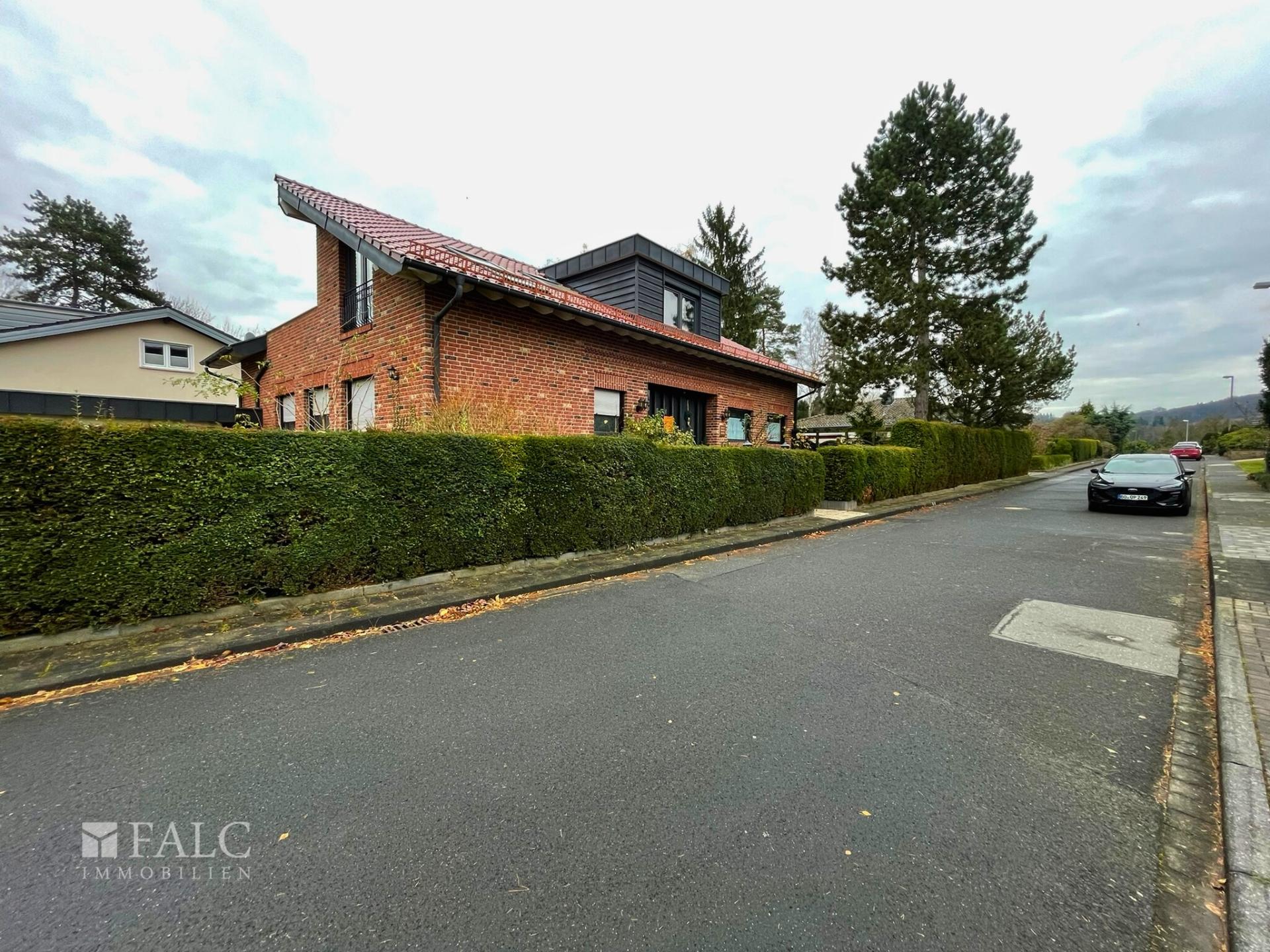 Nord-West-Ansicht mit Umfeld