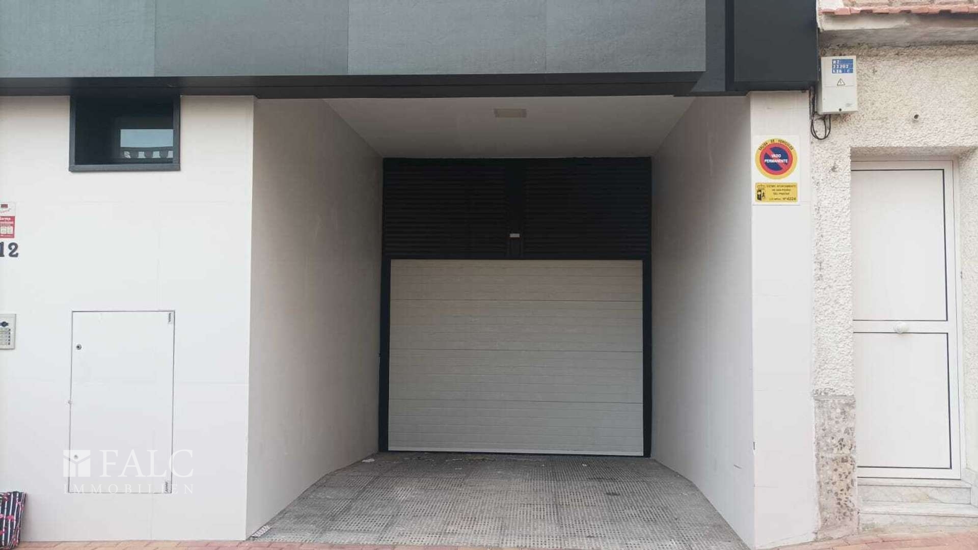 Gate underground parking