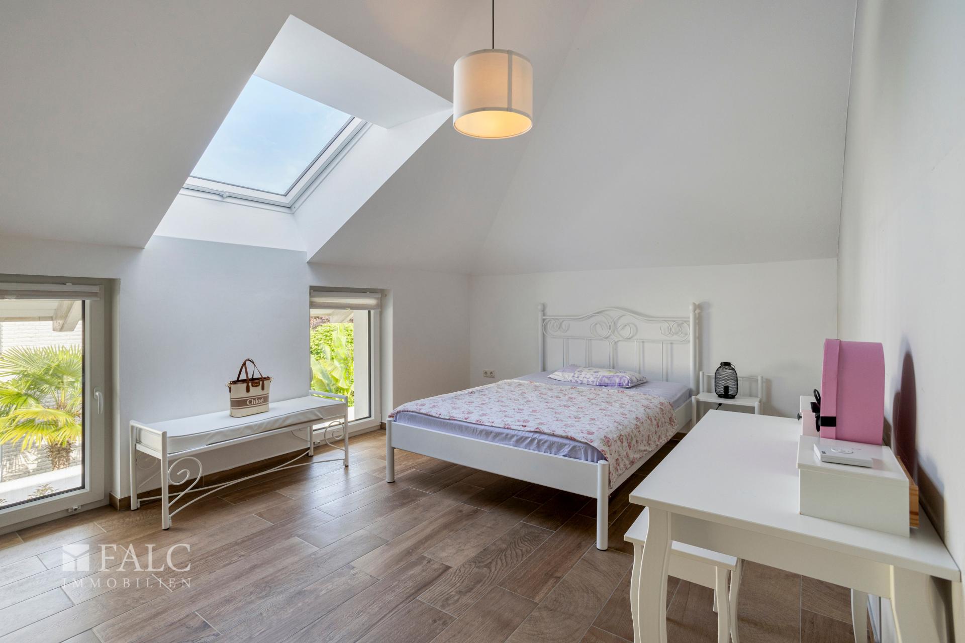 OG Schlafzimmer 2