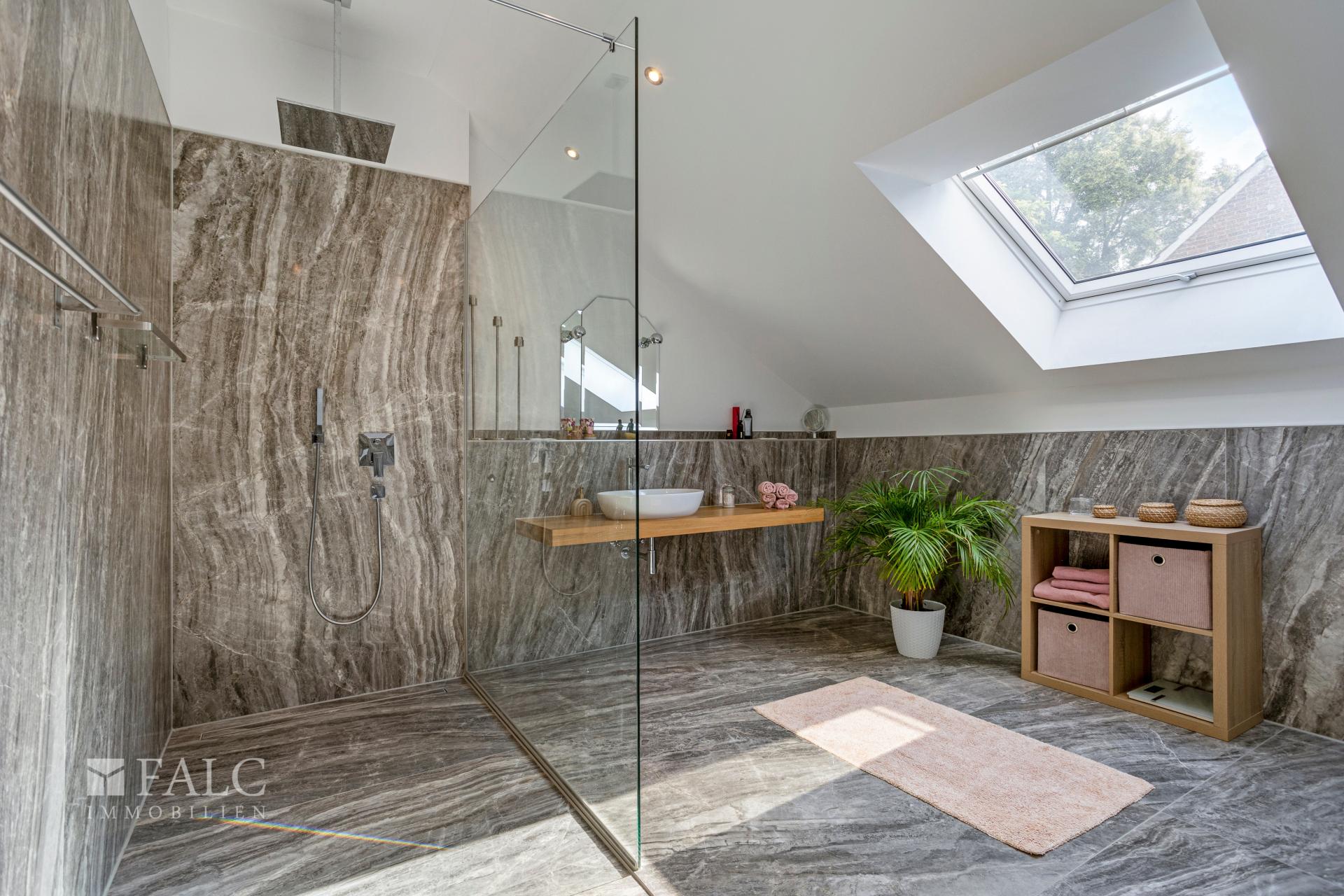OG Badezimmer
