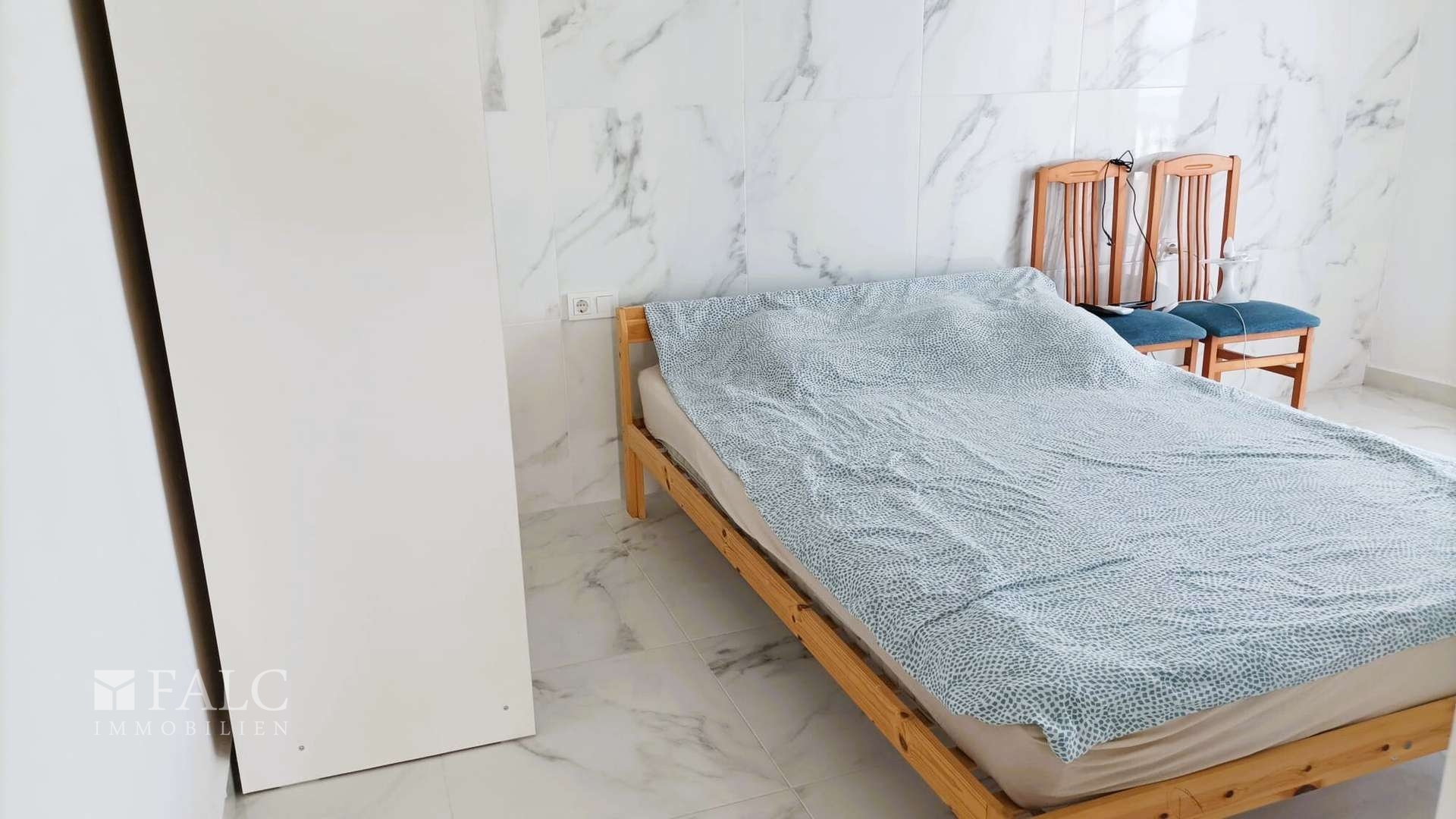 Schlafzimmer / Bedroom / Dormitorio