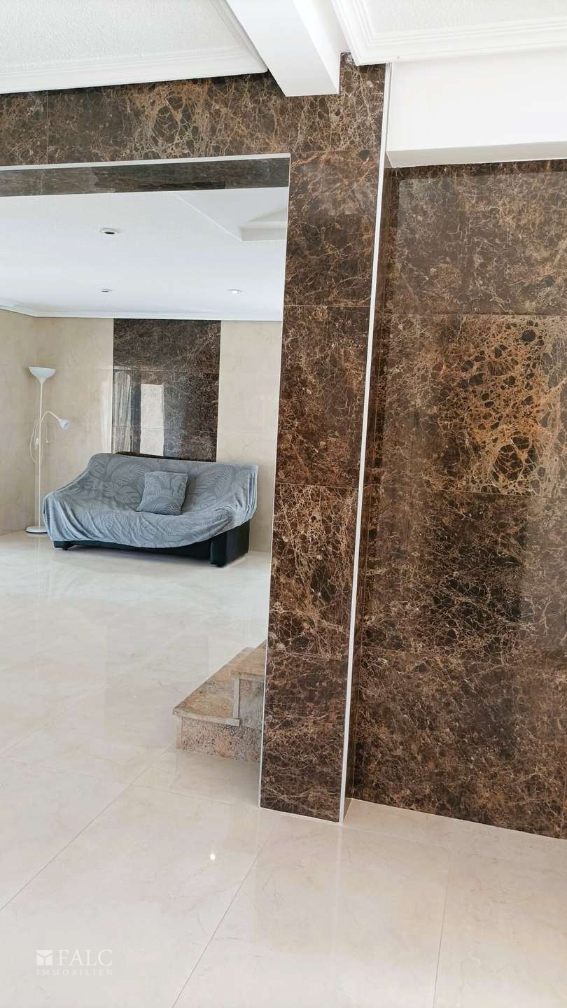 Wohnzimmer / Living Room  / Salón
