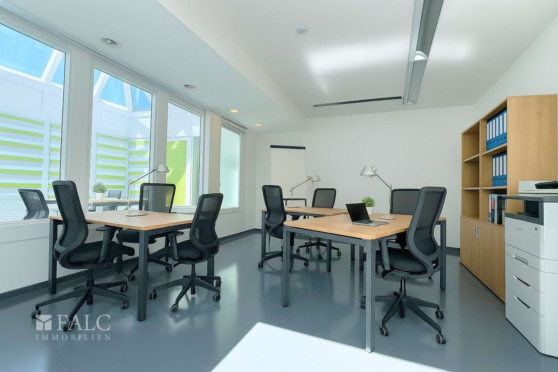 Büro 4  - KI generiert