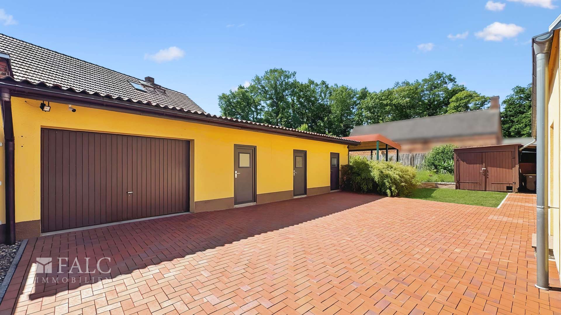 Garage und Nebengelass