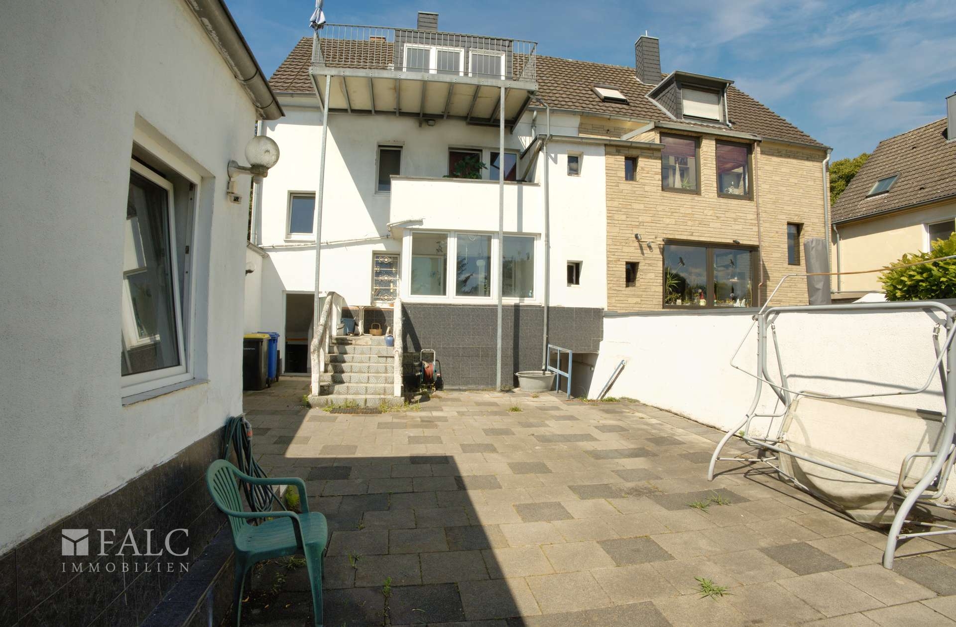 Hausansicht Garten