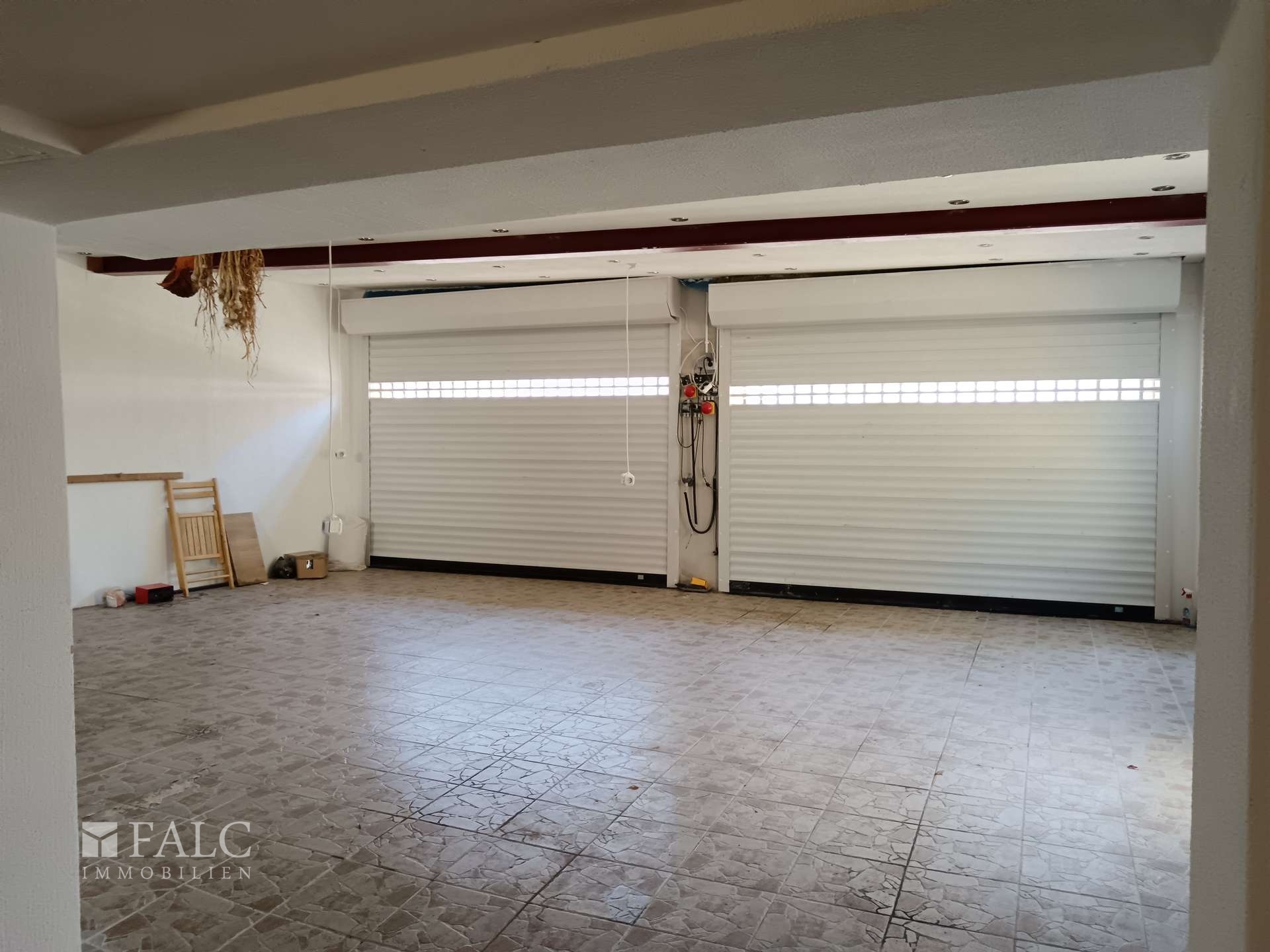 Doppelgarage angebaut