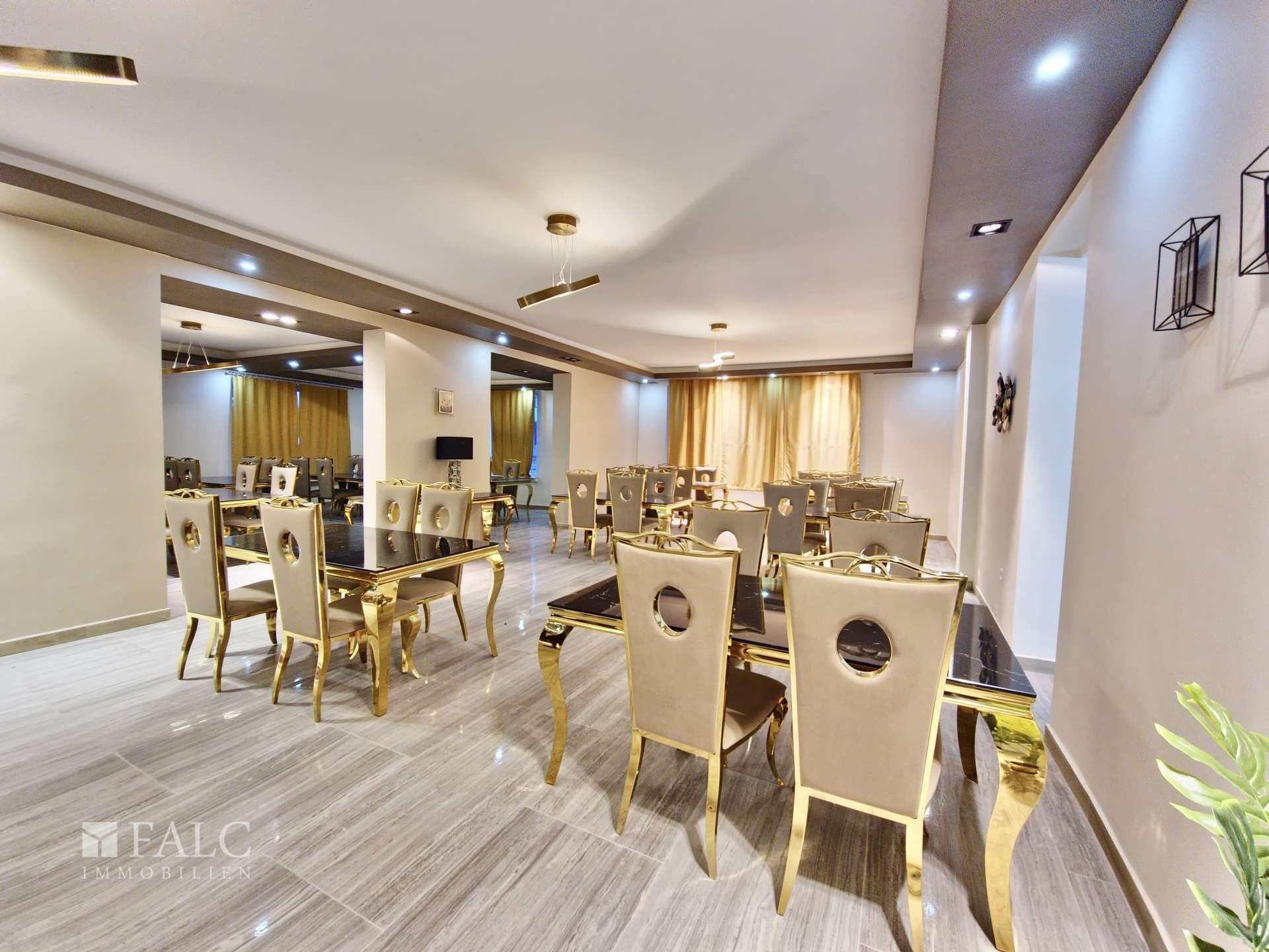 Hotel Restaurant