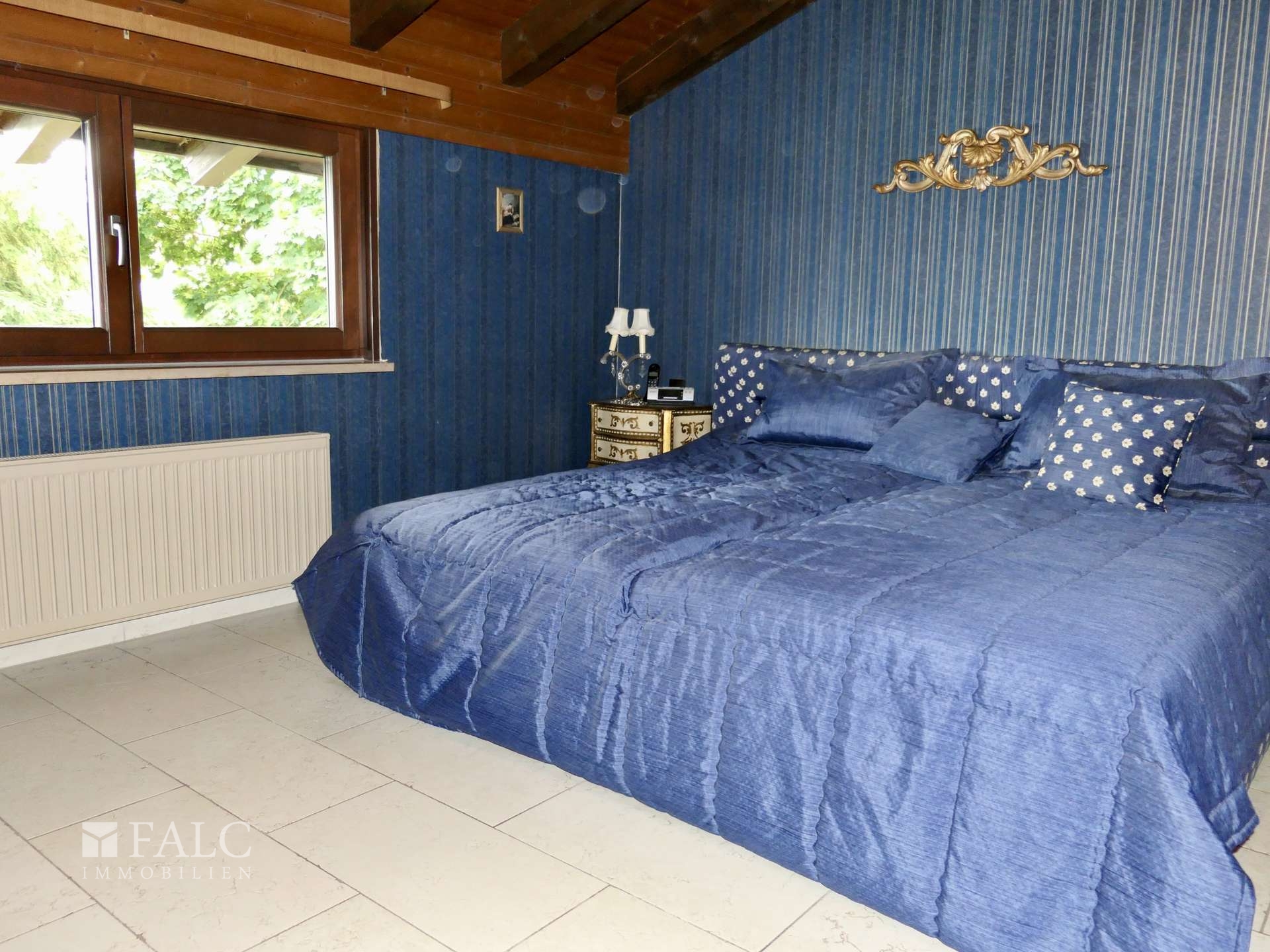 OG2: Master-Bedroom