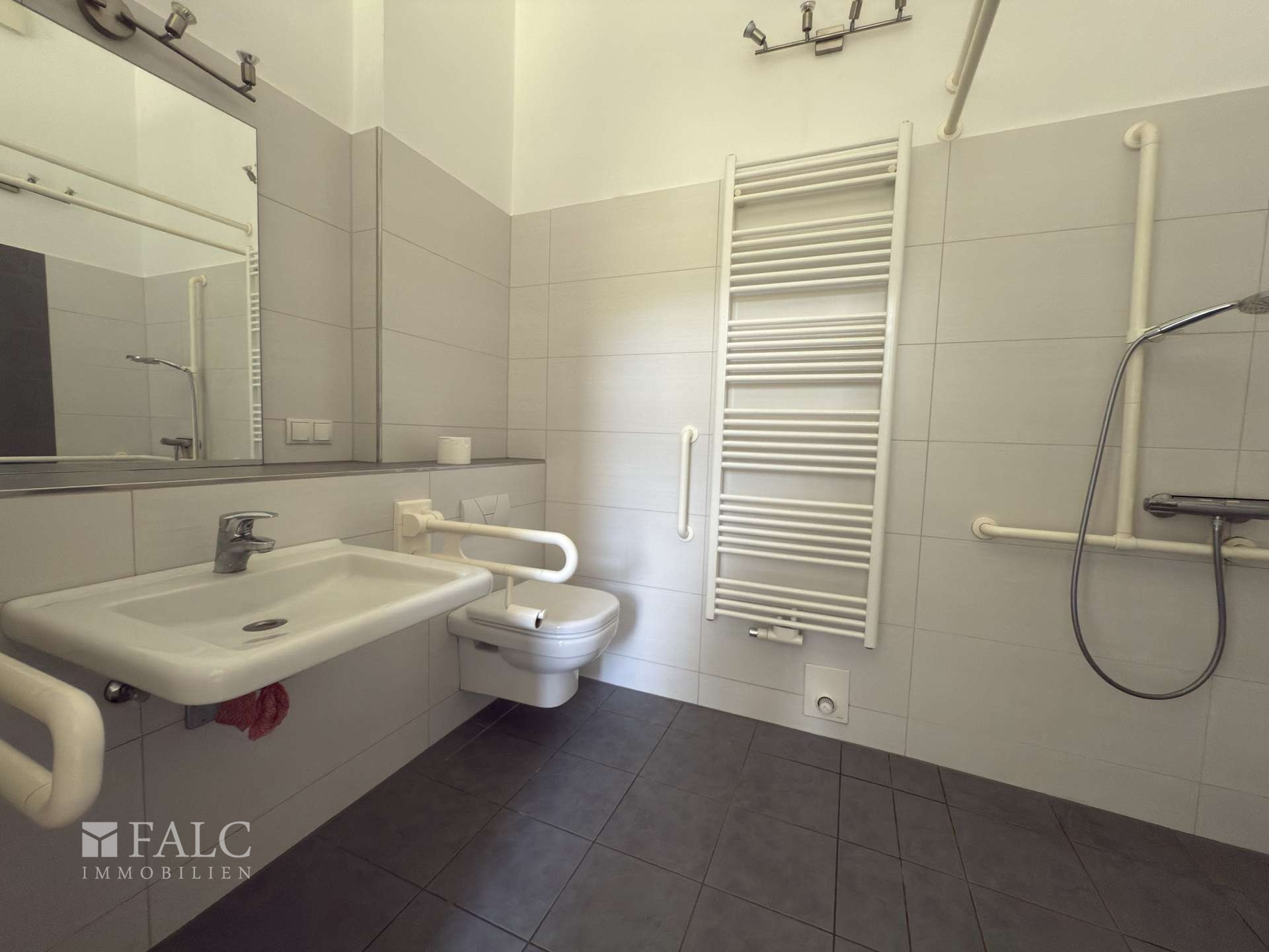 Badezimmer EG