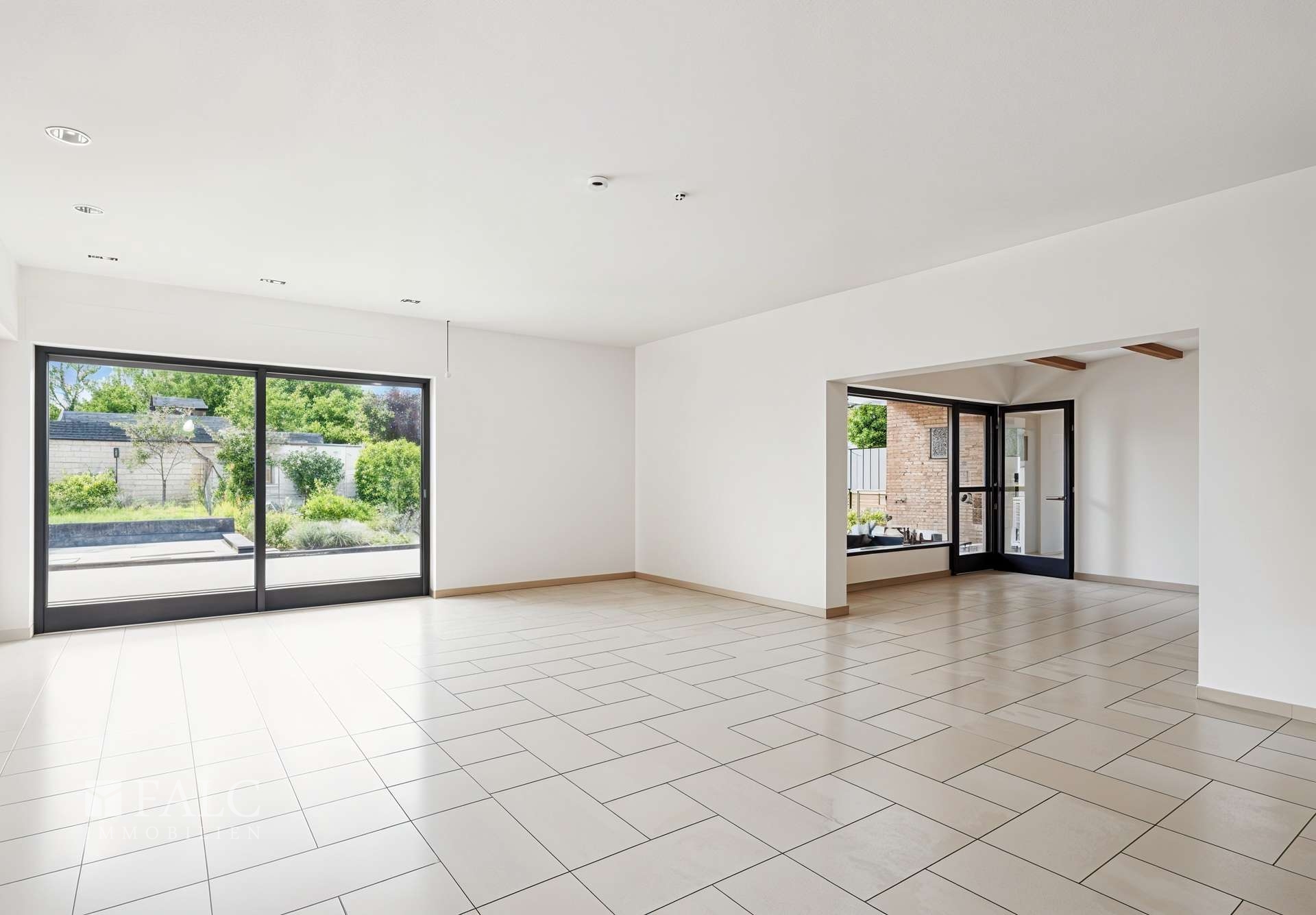 Wohnzimmer - Virtually Staged