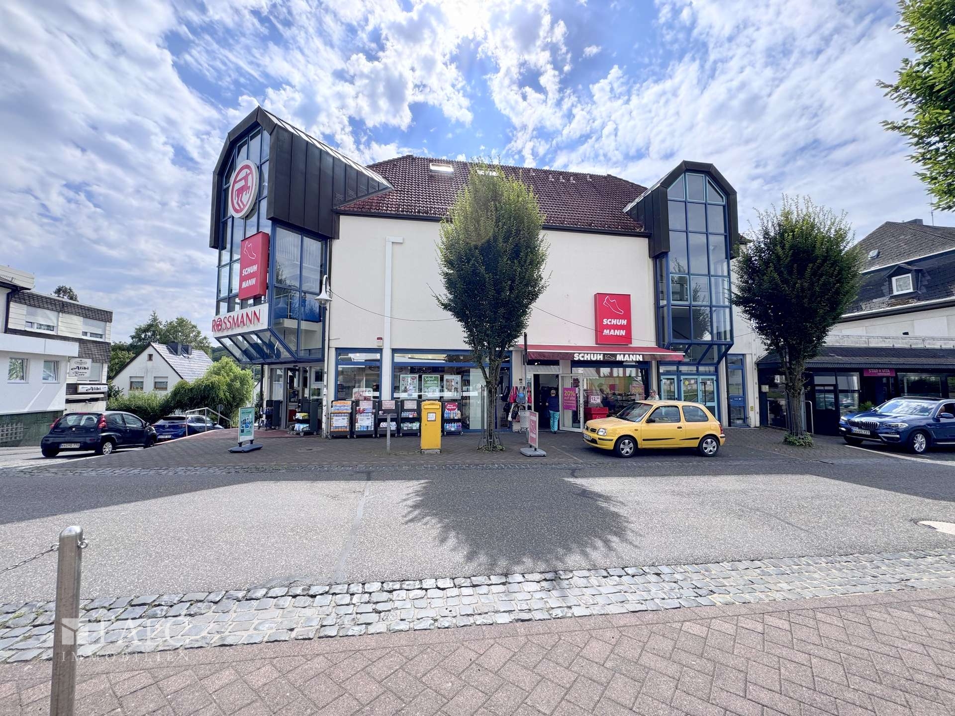 Straßenansicht