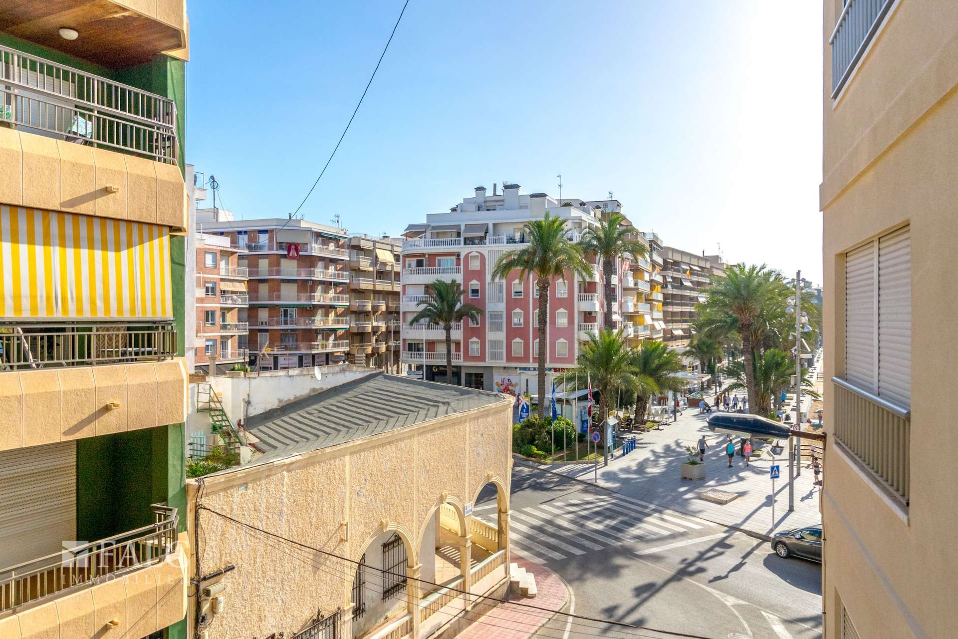 Balkon / Balcony / Balcón