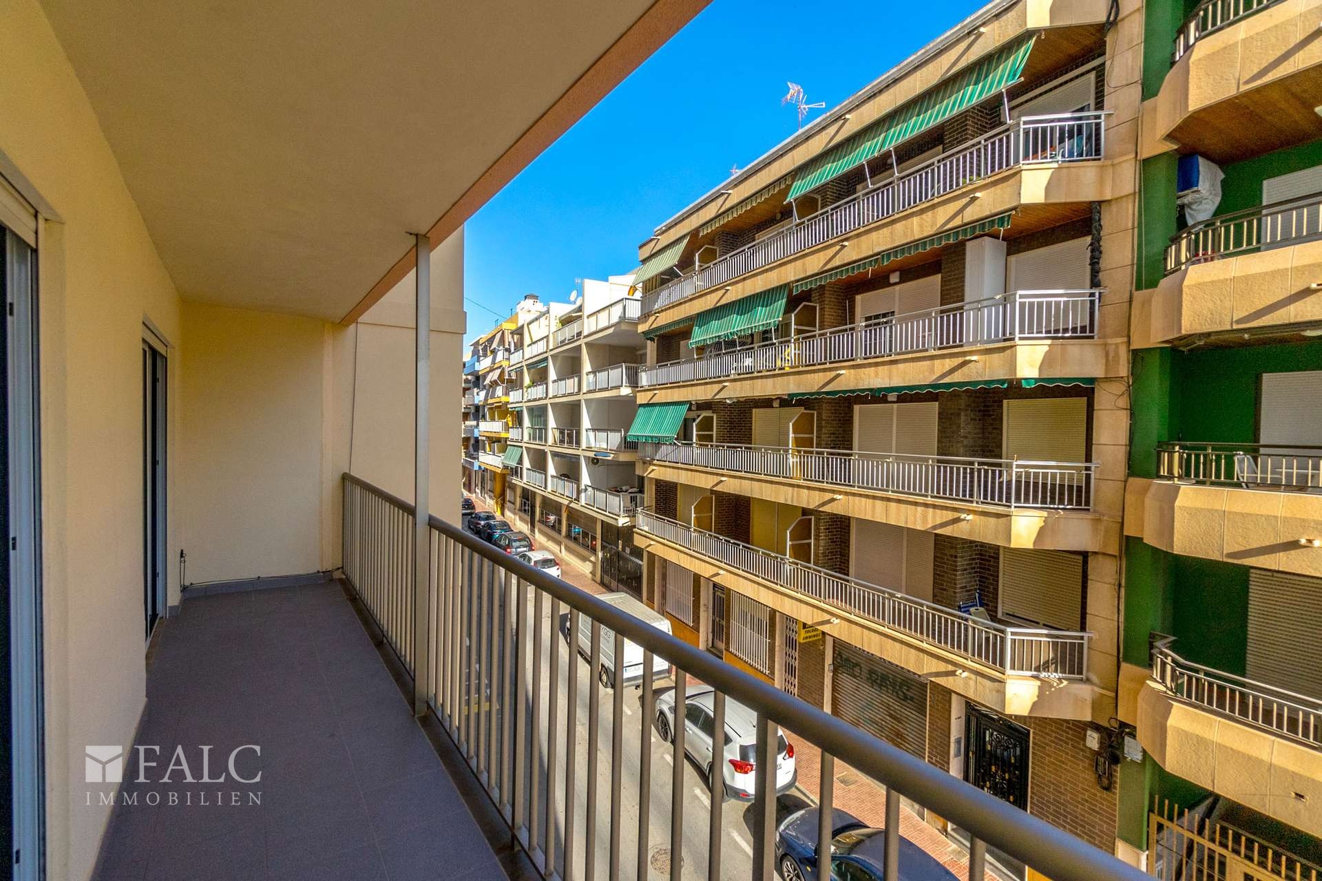 Balkon / Balcony / Balcón