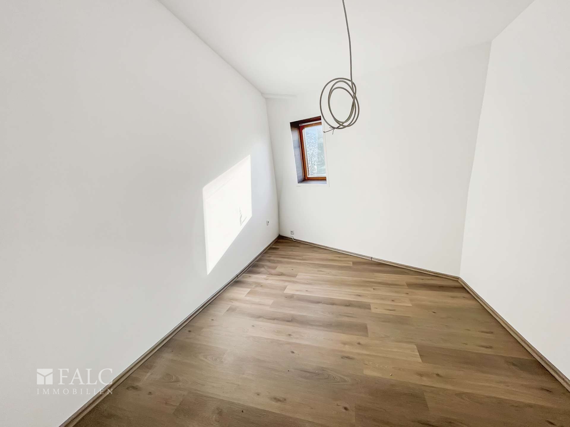 Schlafzimmer II 
