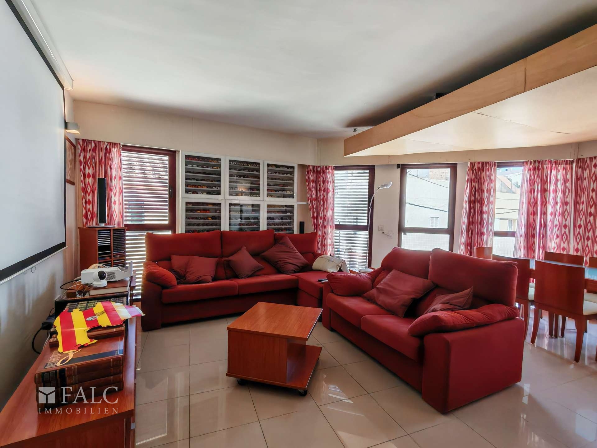 Living room/Dining room