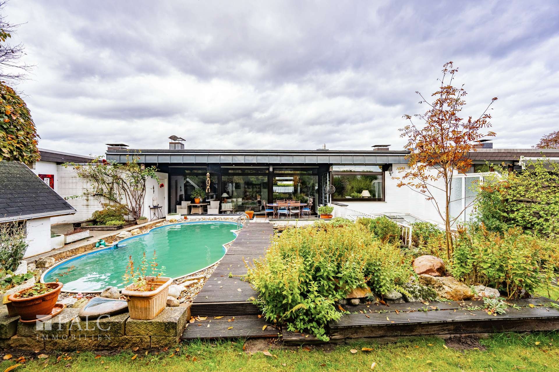 Blick aus dem Garten